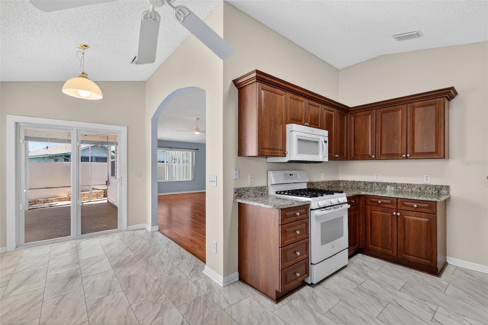 Single Family Residence at 17755 SE 84TH SHELDON TER, THE VILLAGES, photo 10 of 28
