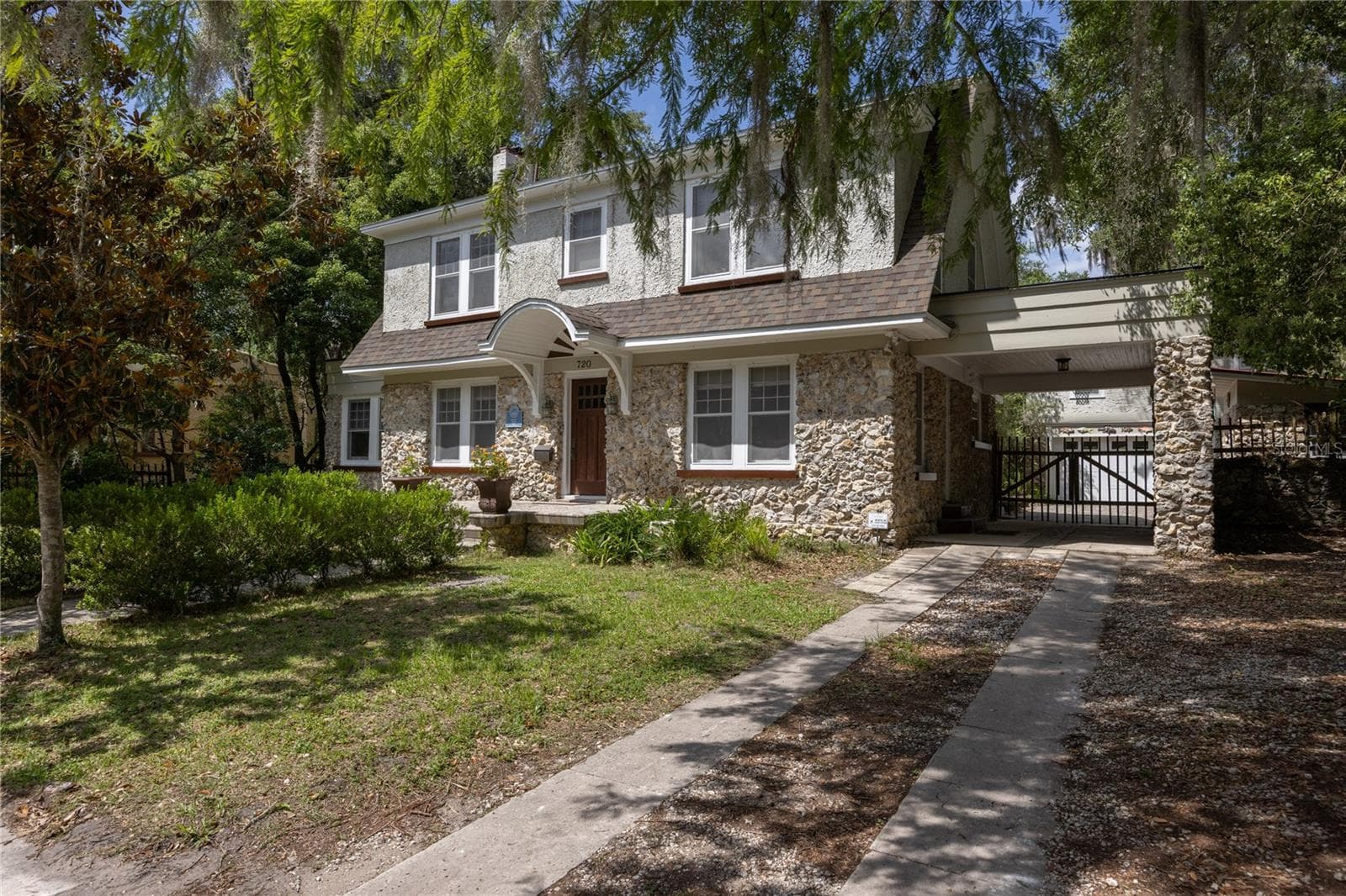 Single Family Residence at 720 NE BOULEVARD, GAINESVILLE, photo 6 of 60