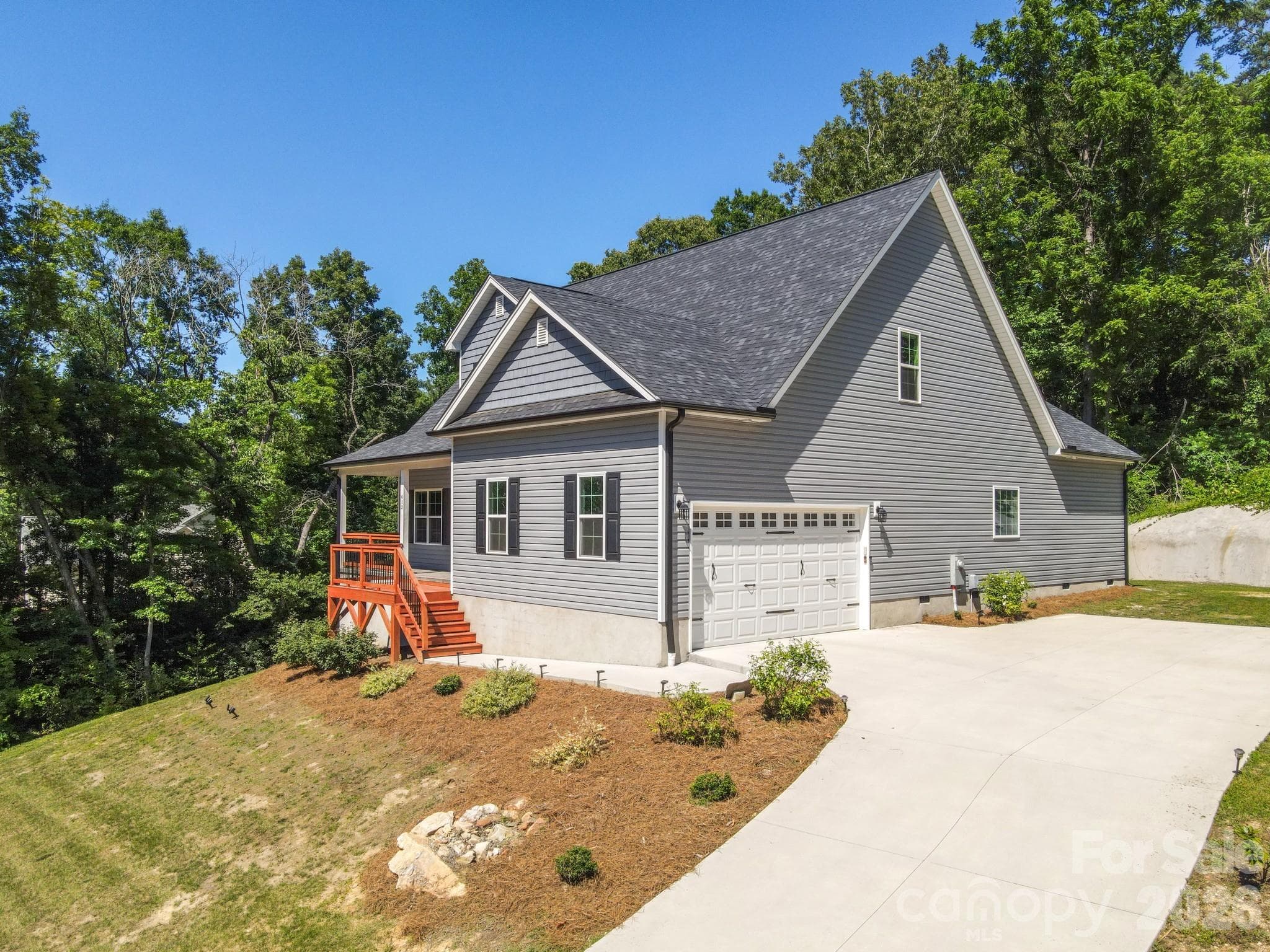 Single Family Residence at 413 Lakewood Drive, Lexington, photo 3 of 48