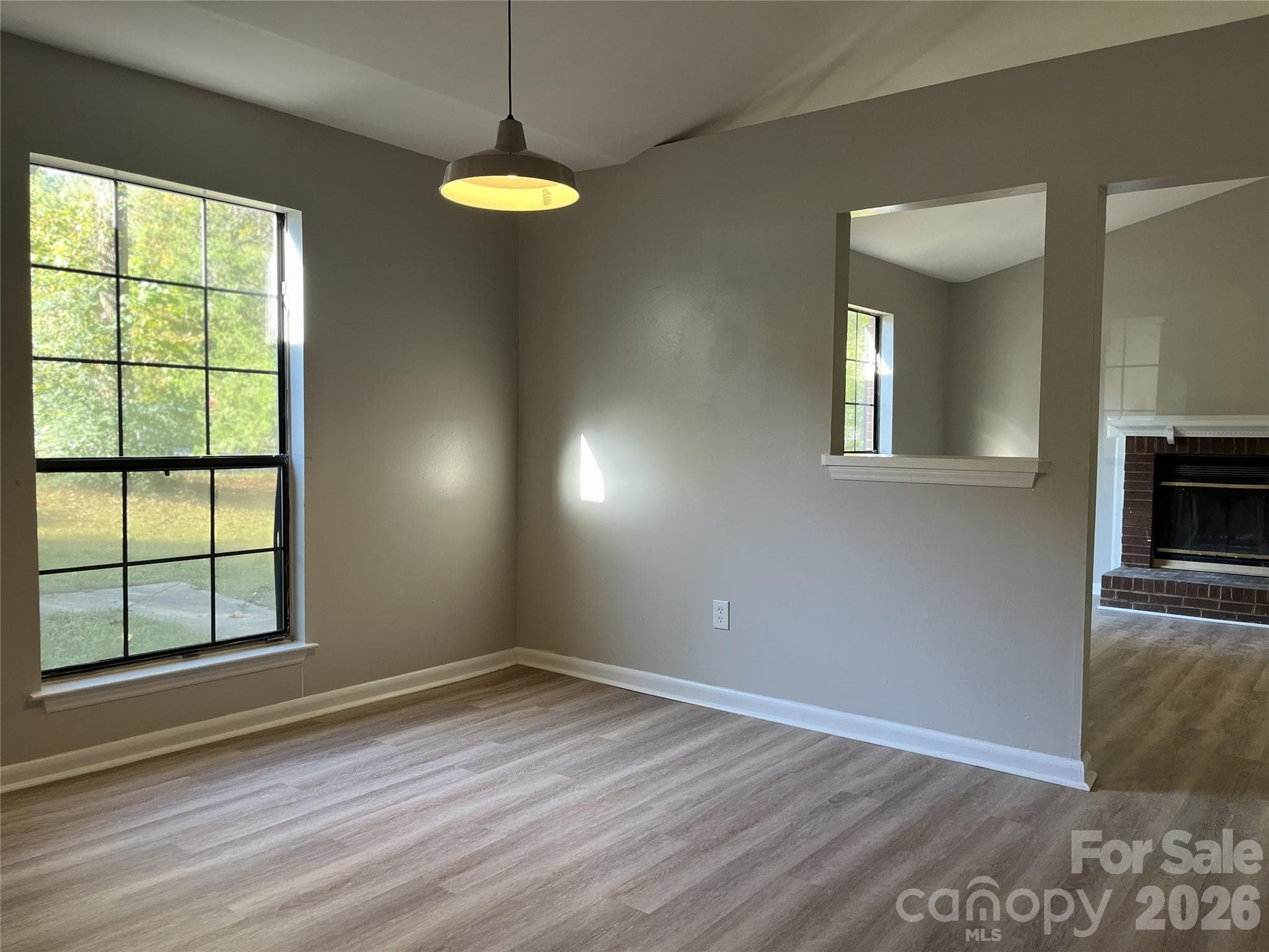 Single Family Residence at 5830 Stone Bluff Court, Charlotte, photo 6 of 17