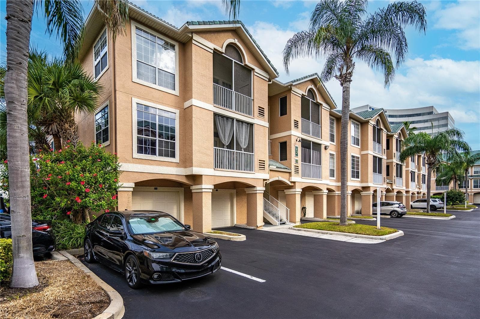 3205 BAY CLUB CIR #3205