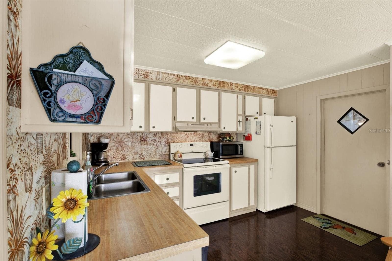Manufactured Home at 14294 BROOKRIDGE BLVD, BROOKSVILLE, photo 3 of 19