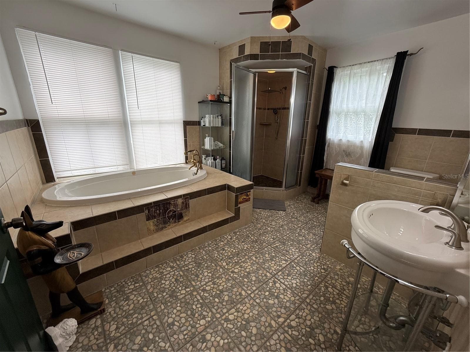 Upstairs Bathroom - 110 N VOLUSIA AVE, PIERSON