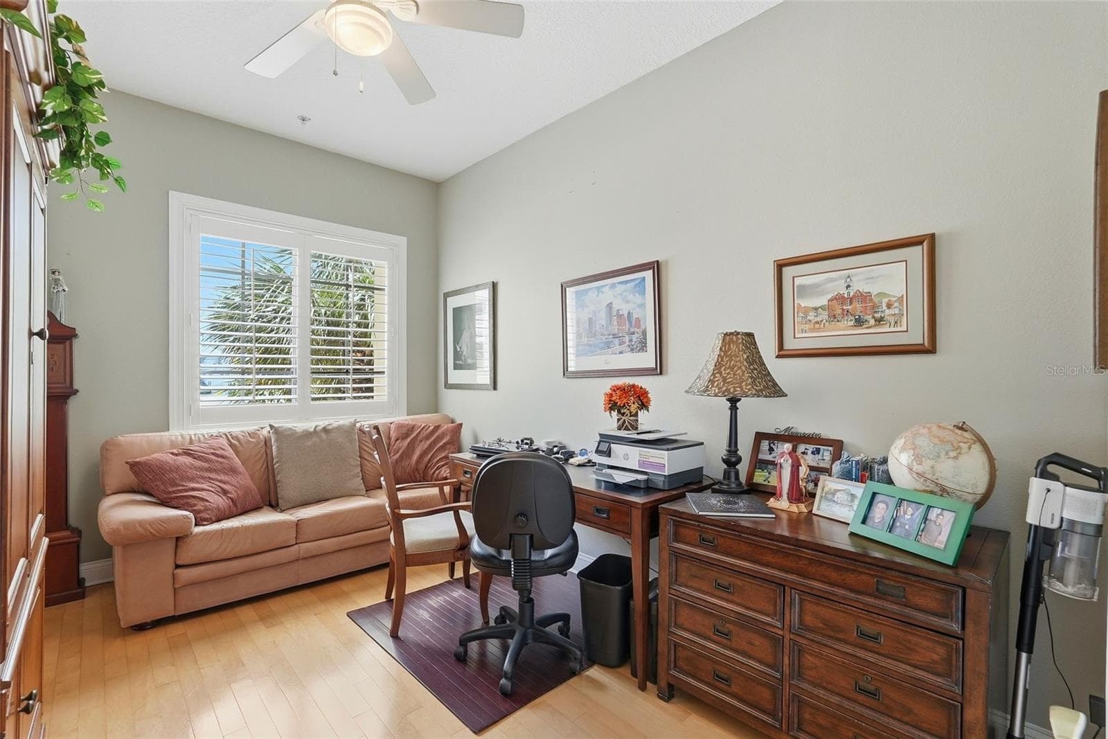 2nd level bedroom currently being used as an office. - 200 BRIGHTWATER DR #10, CLEARWATER BEACH