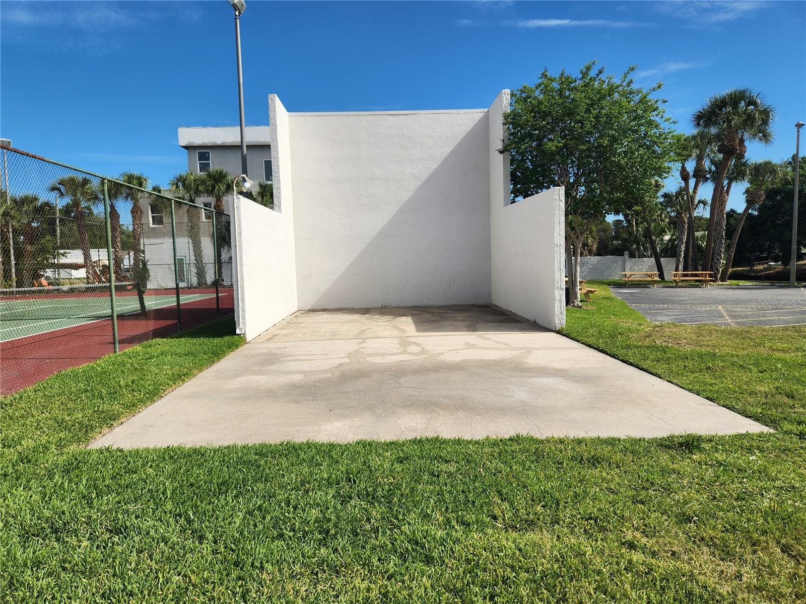 Recreation area - 9101 W HILLSBOROUGH AVE #I209, TAMPA