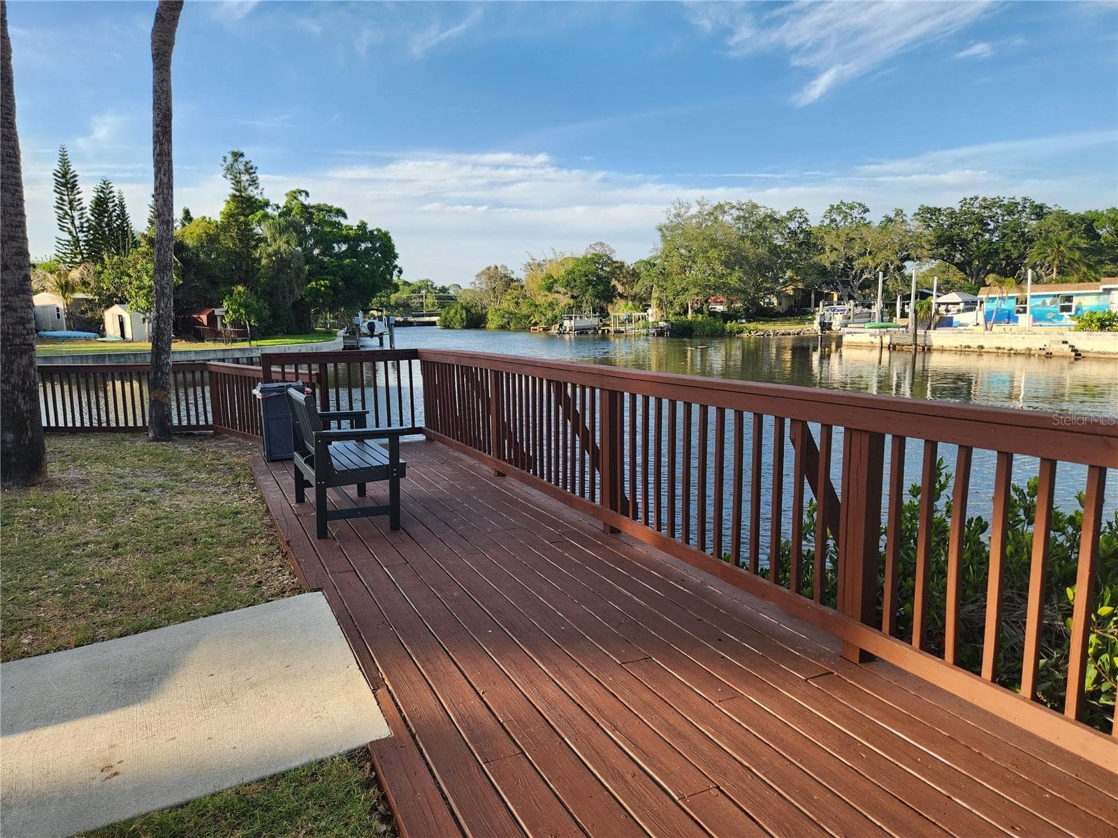 Deck & Bench on the river - 9101 W HILLSBOROUGH AVE #I209, TAMPA
