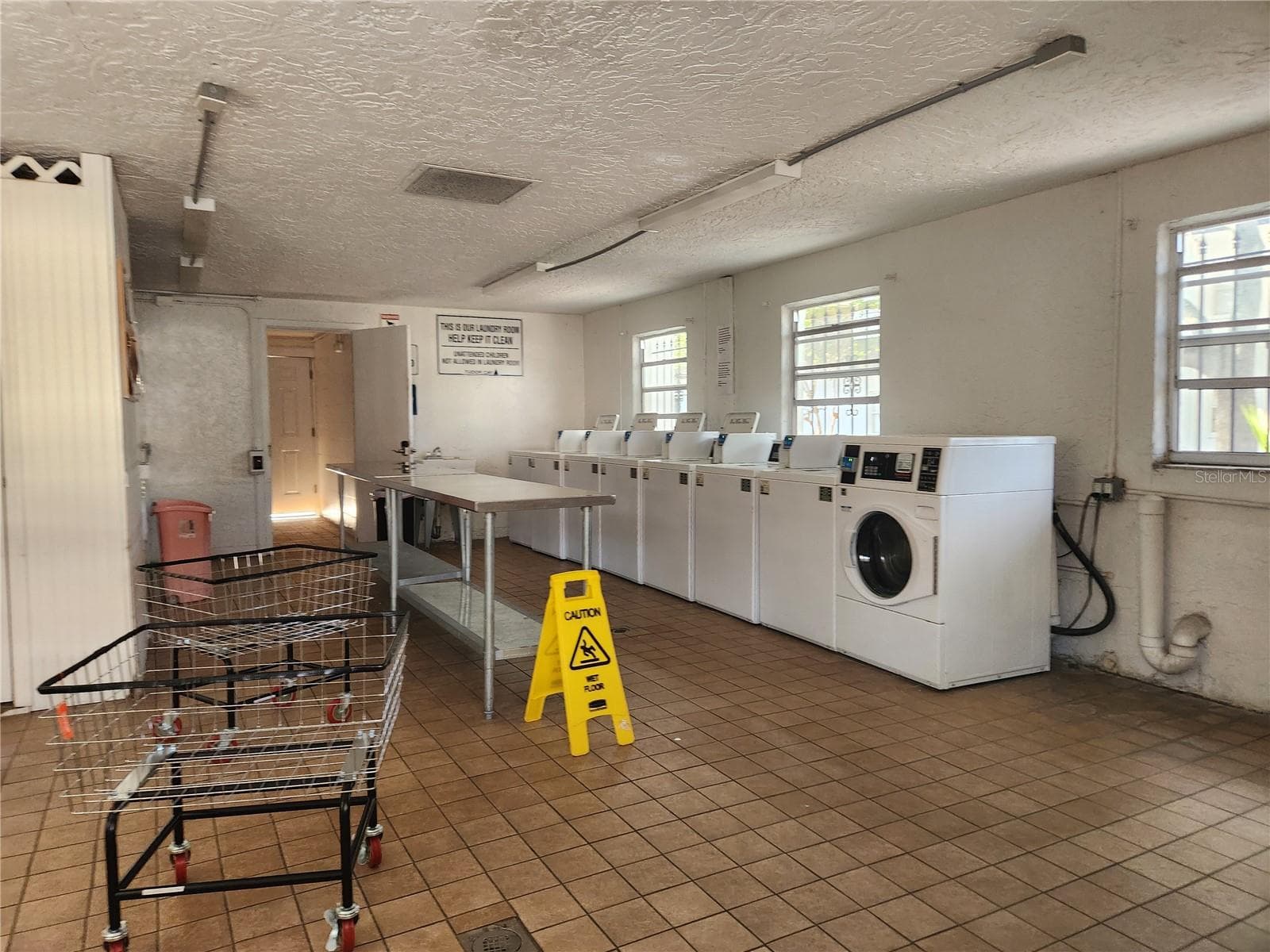 Laundry room - 9101 W HILLSBOROUGH AVE #I209, TAMPA