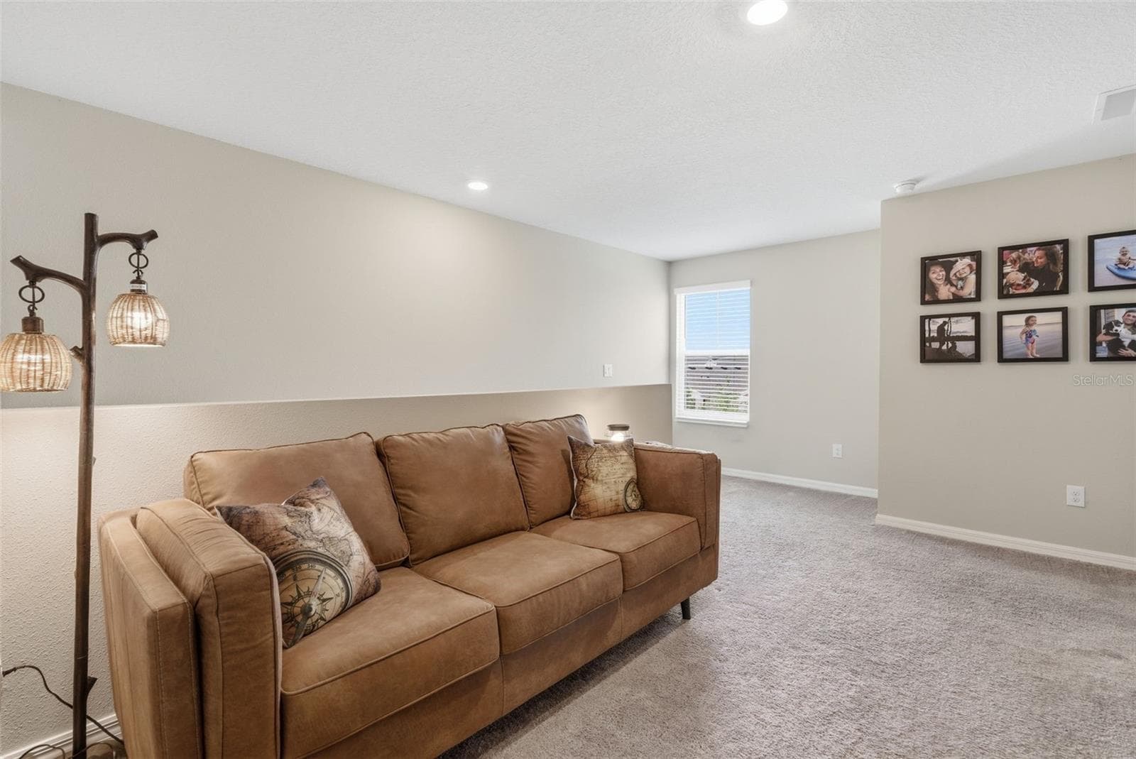 Single Family Residence at 12950 PASTURE WOODS PL, LITHIA, photo 19 of 40