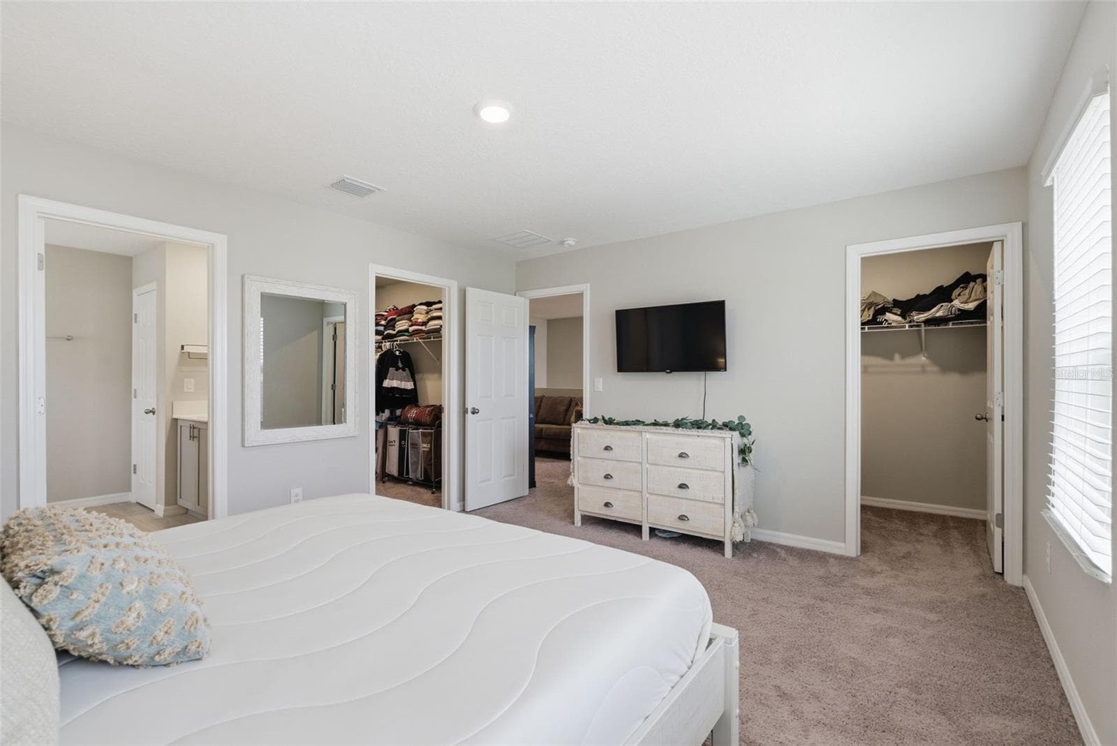 Single Family Residence at 12950 PASTURE WOODS PL, LITHIA, photo 22 of 40