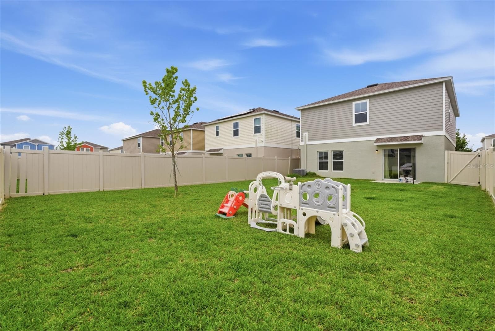 Single Family Residence at 12950 PASTURE WOODS PL, LITHIA, photo 34 of 40