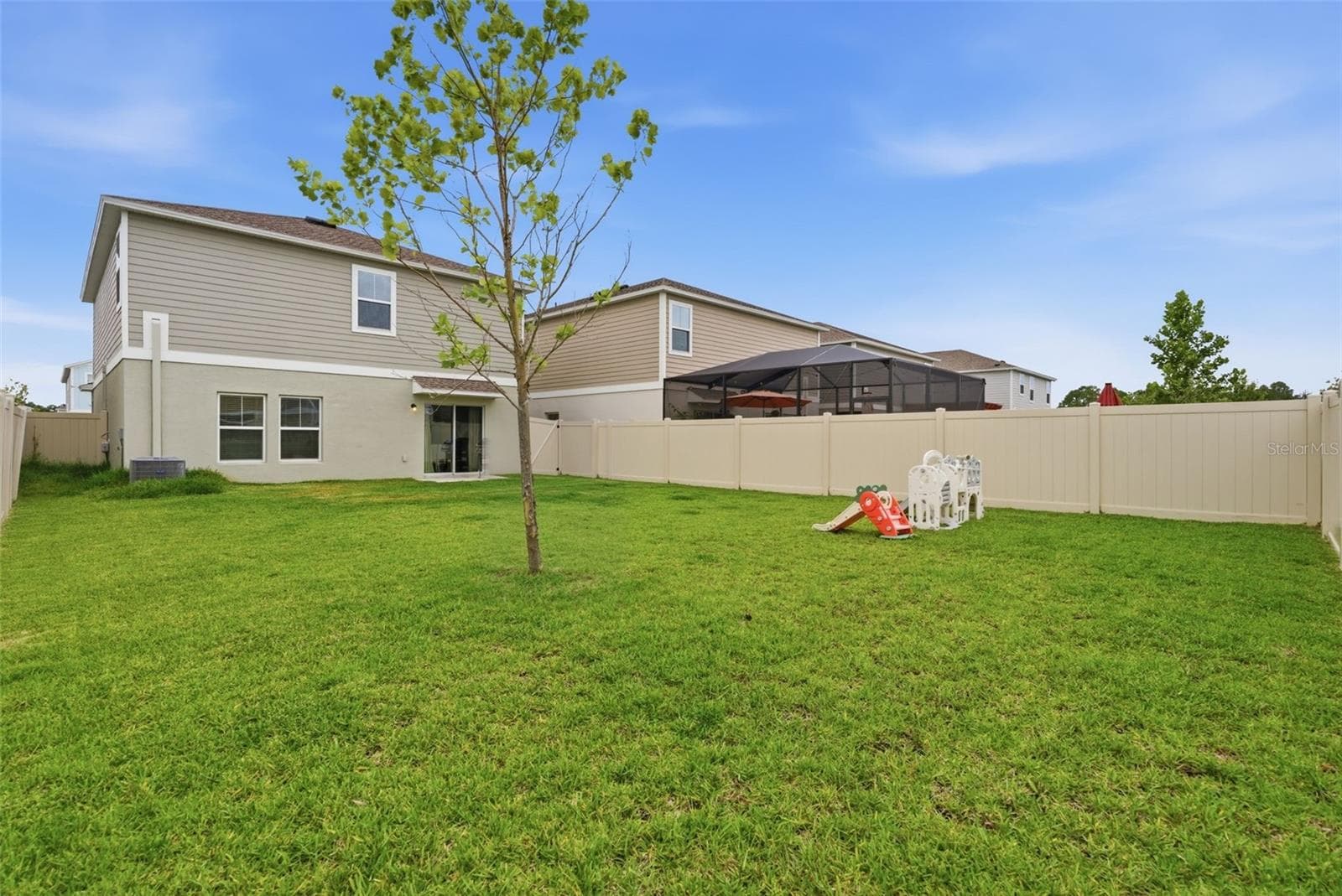 Single Family Residence at 12950 PASTURE WOODS PL, LITHIA, photo 35 of 40