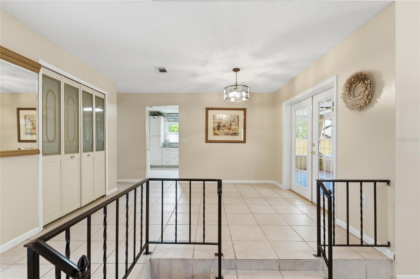 Single Family Residence at 6538 NIGHTWIND CIR, ORLANDO, photo 8 of 48