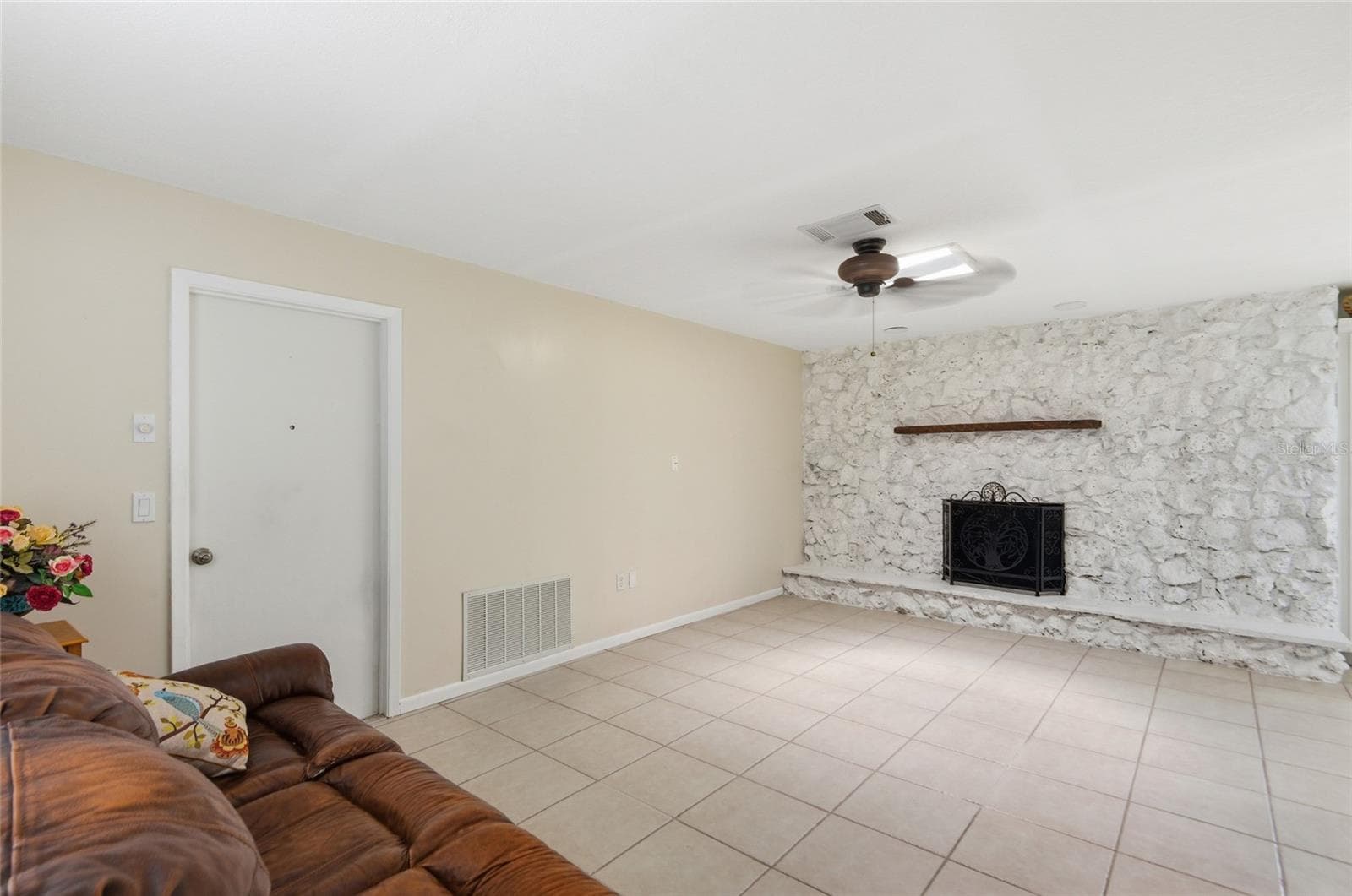 Single Family Residence at 6538 NIGHTWIND CIR, ORLANDO, photo 17 of 48