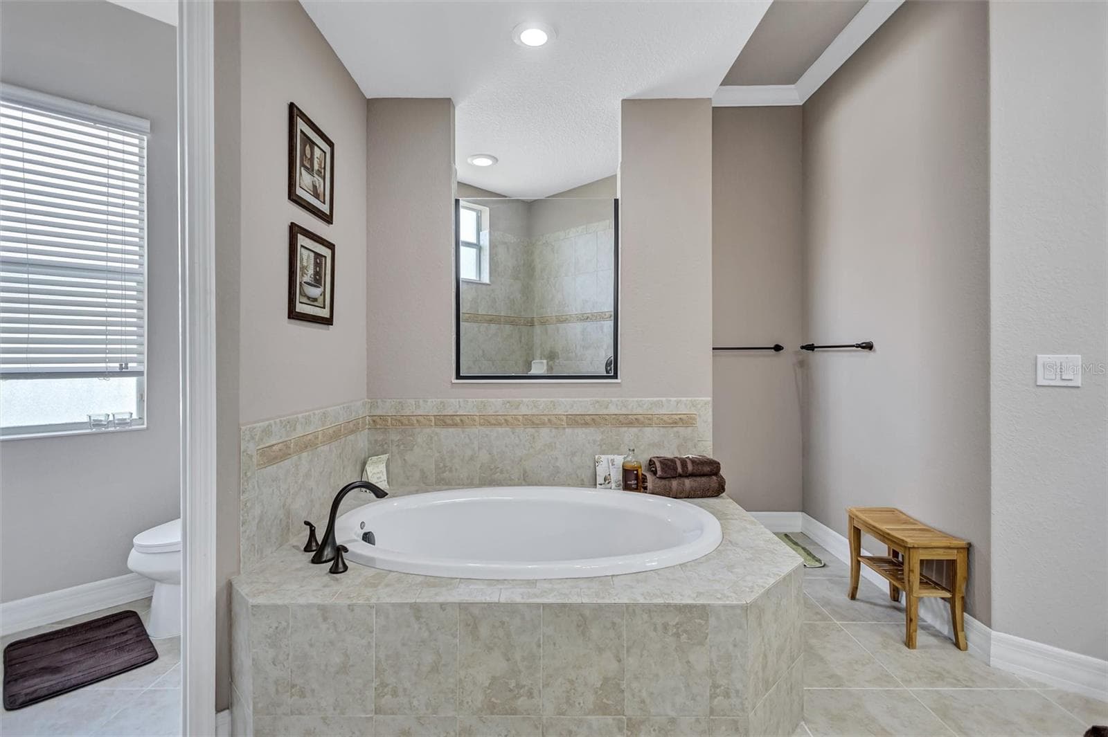 Single Family Residence at 7511 HERITAGE GRAND PL, BRADENTON, photo 24 of 98