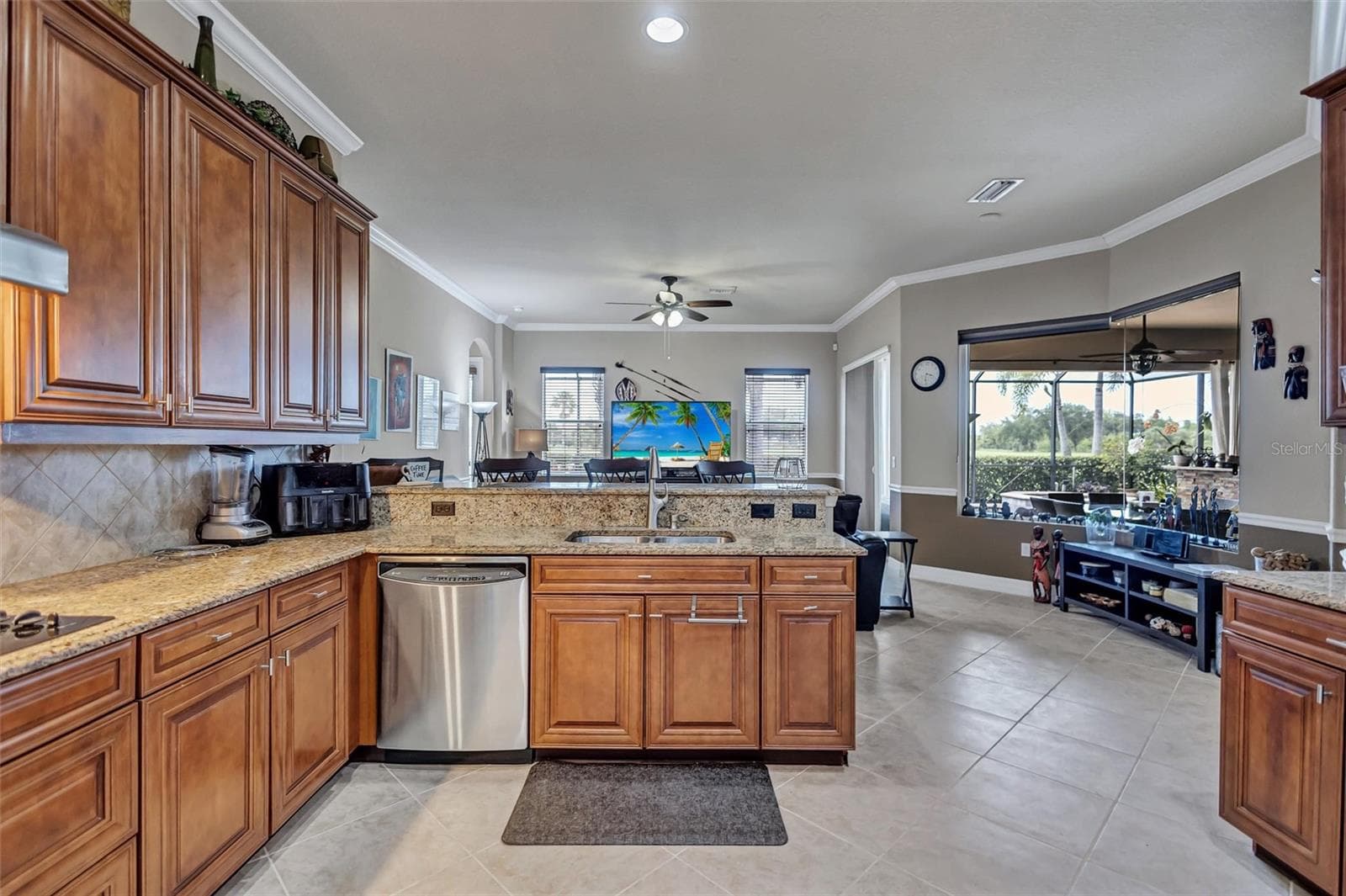 Single Family Residence at 7511 HERITAGE GRAND PL, BRADENTON, photo 32 of 98