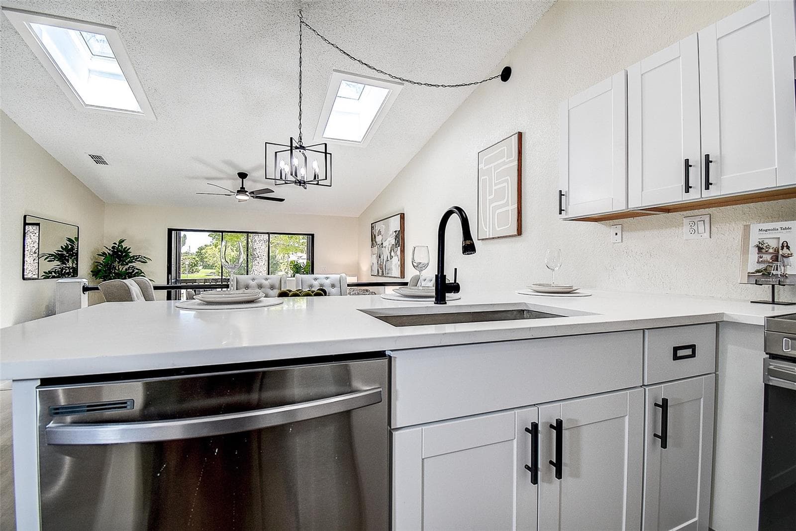 Condominium at 6204 92ND PL N #3705, PINELLAS PARK, photo 11 of 43