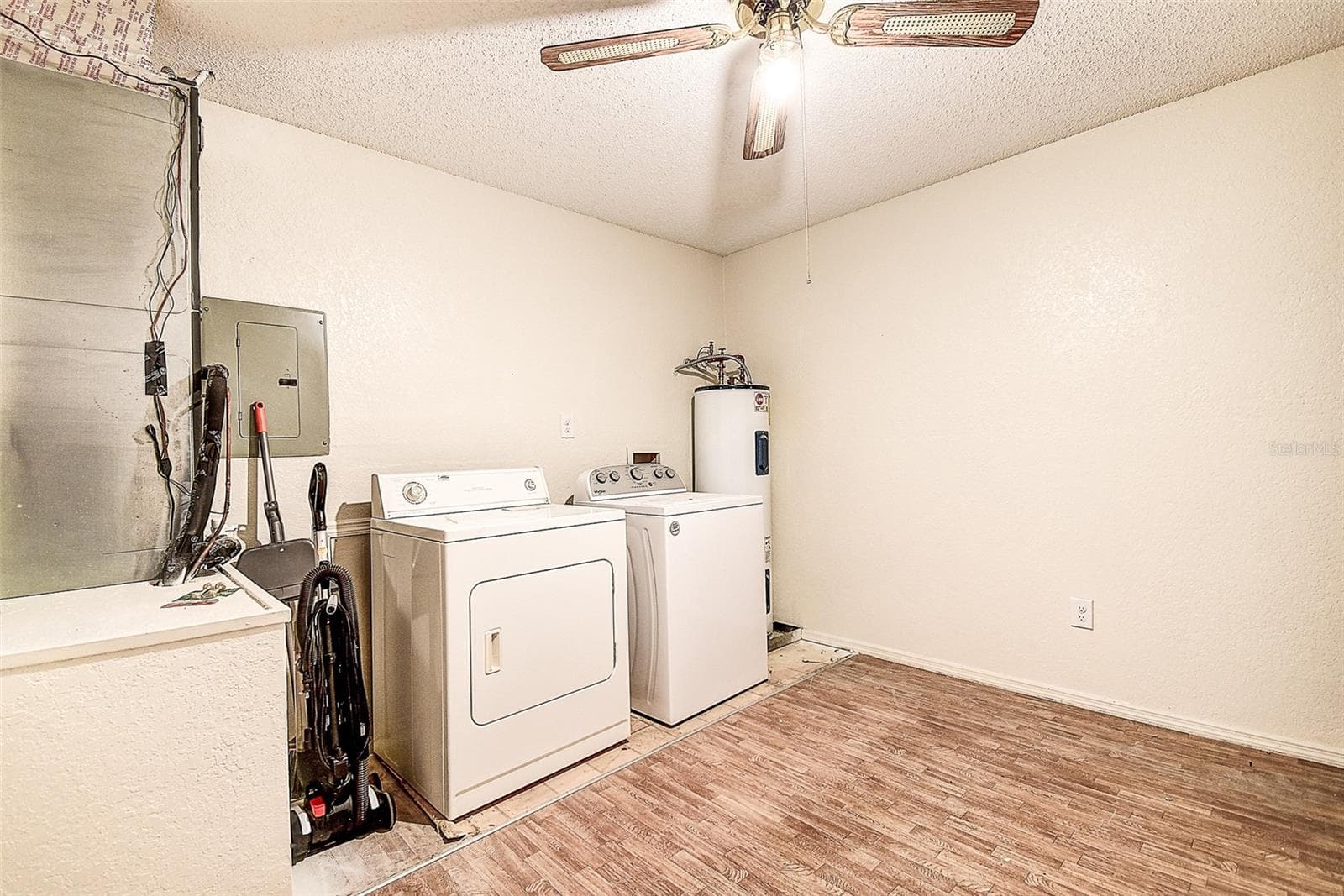 Condominium at 6204 92ND PL N #3705, PINELLAS PARK, photo 25 of 43
