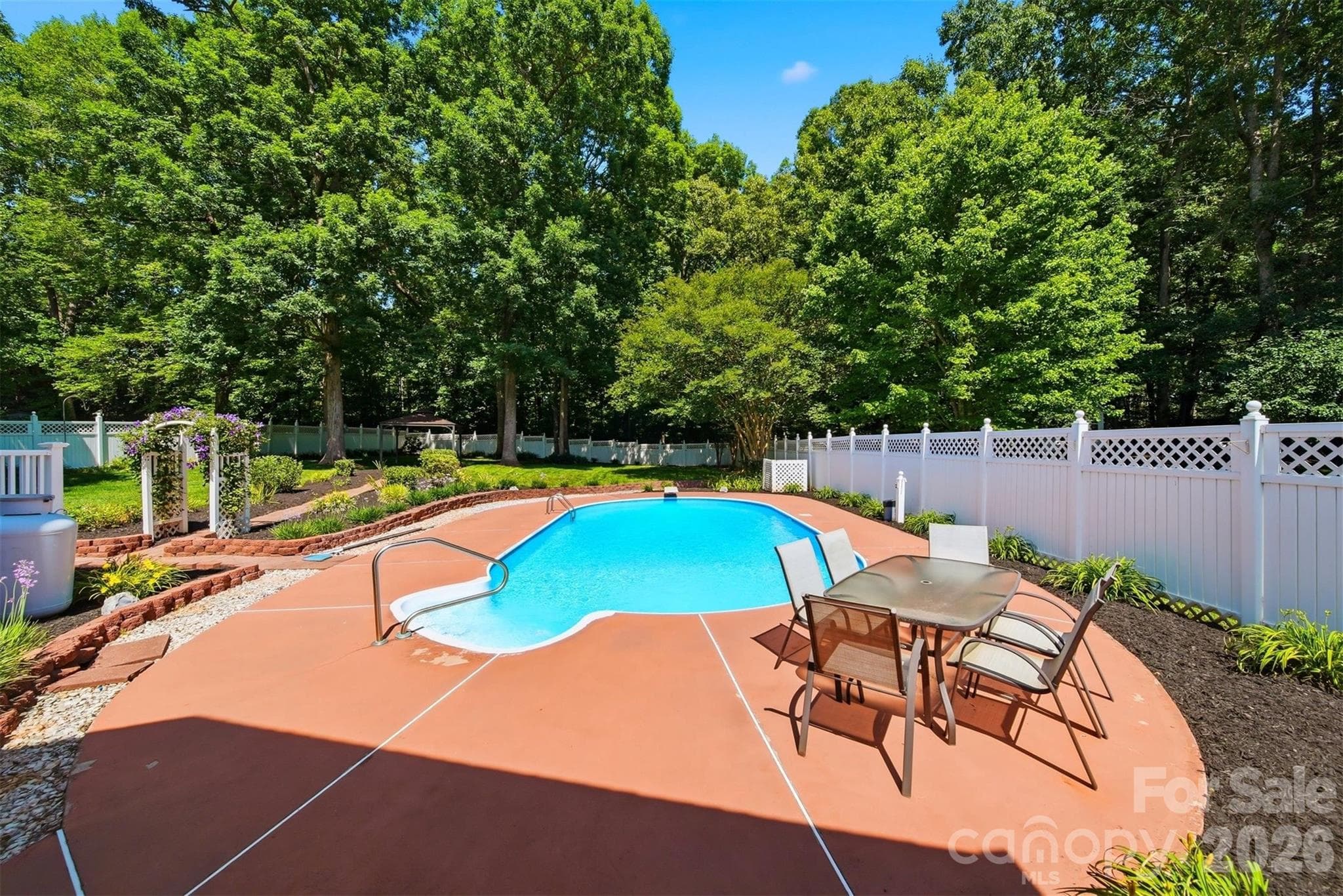 Single Family Residence at 1948 Twin Ponds Drive, Hickory, photo 31 of 48