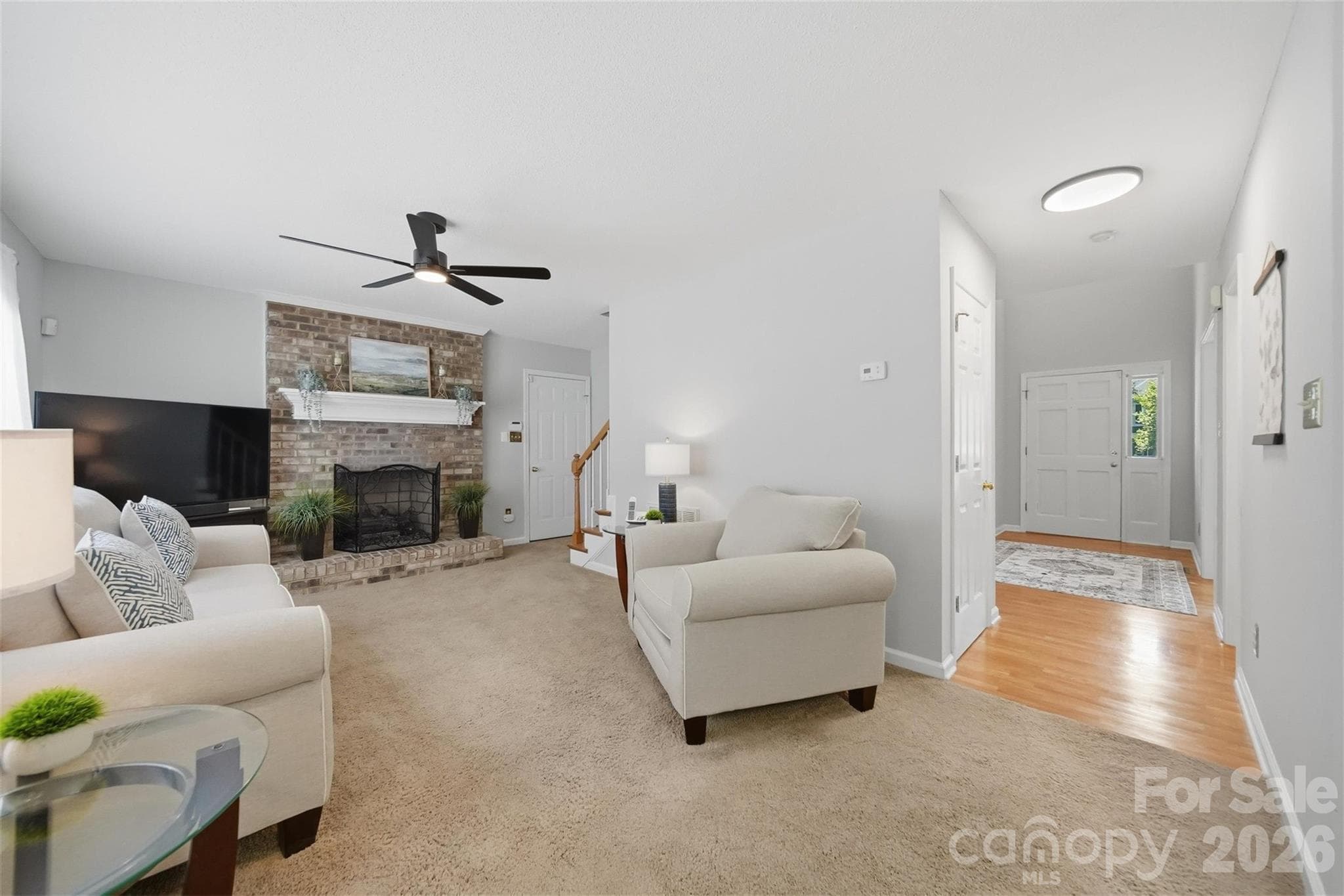 Single Family Residence at 1948 Twin Ponds Drive, Hickory, photo 5 of 48