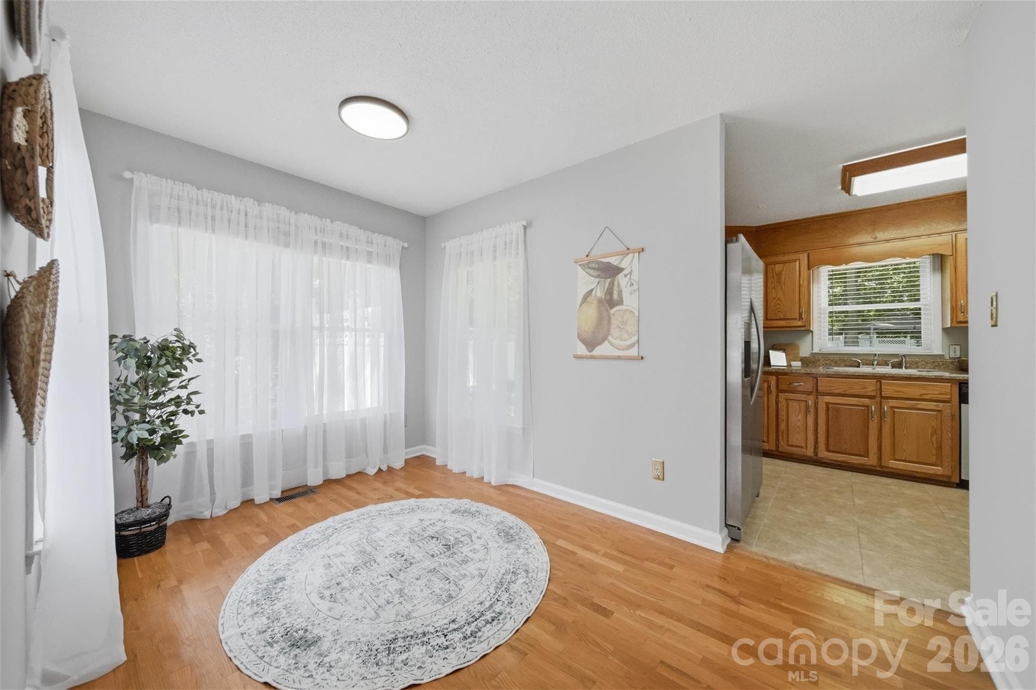 Single Family Residence at 1948 Twin Ponds Drive, Hickory, photo 19 of 48