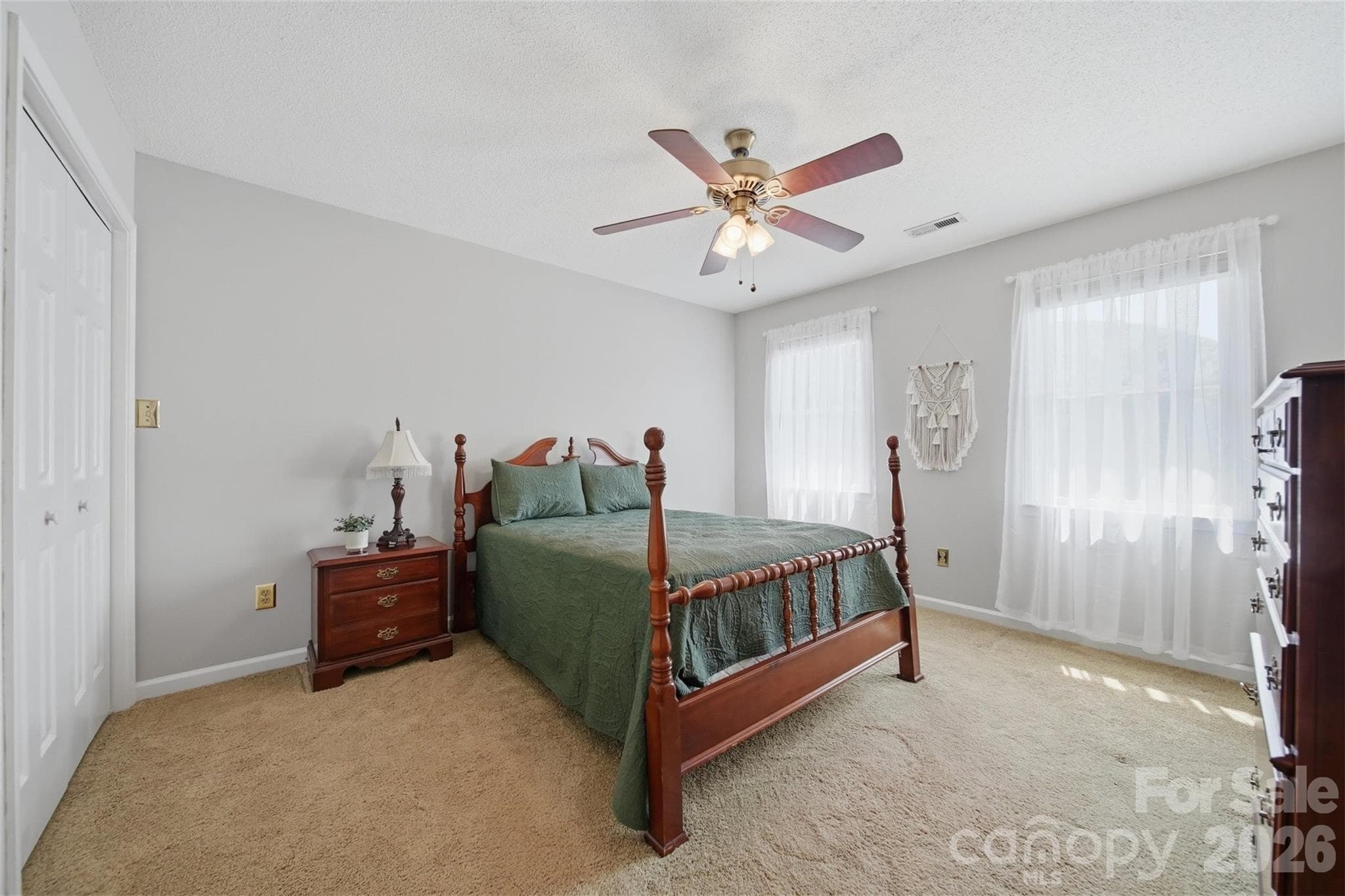 Single Family Residence at 1948 Twin Ponds Drive, Hickory, photo 25 of 48