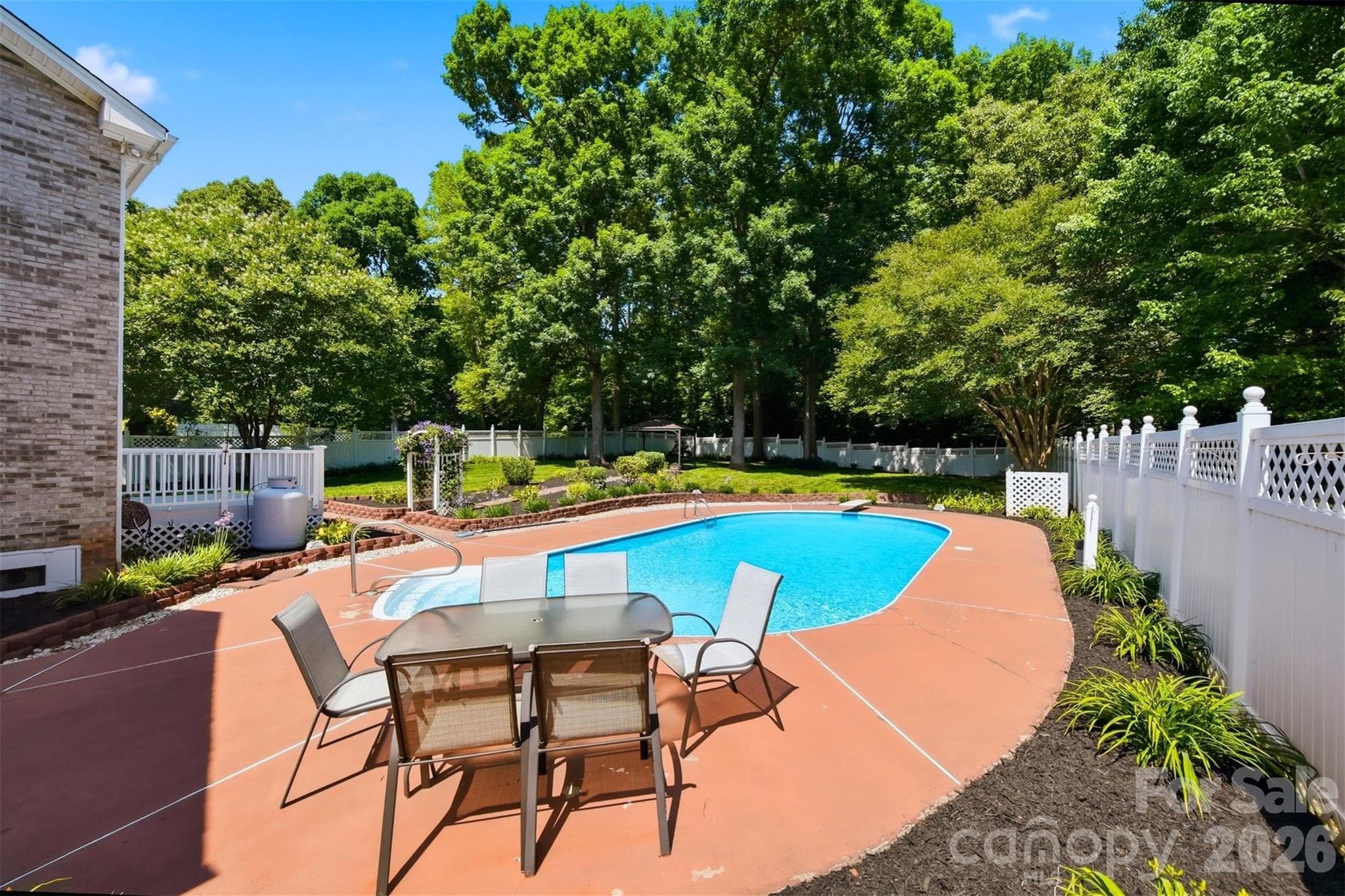 Single Family Residence at 1948 Twin Ponds Drive, Hickory, photo 34 of 48