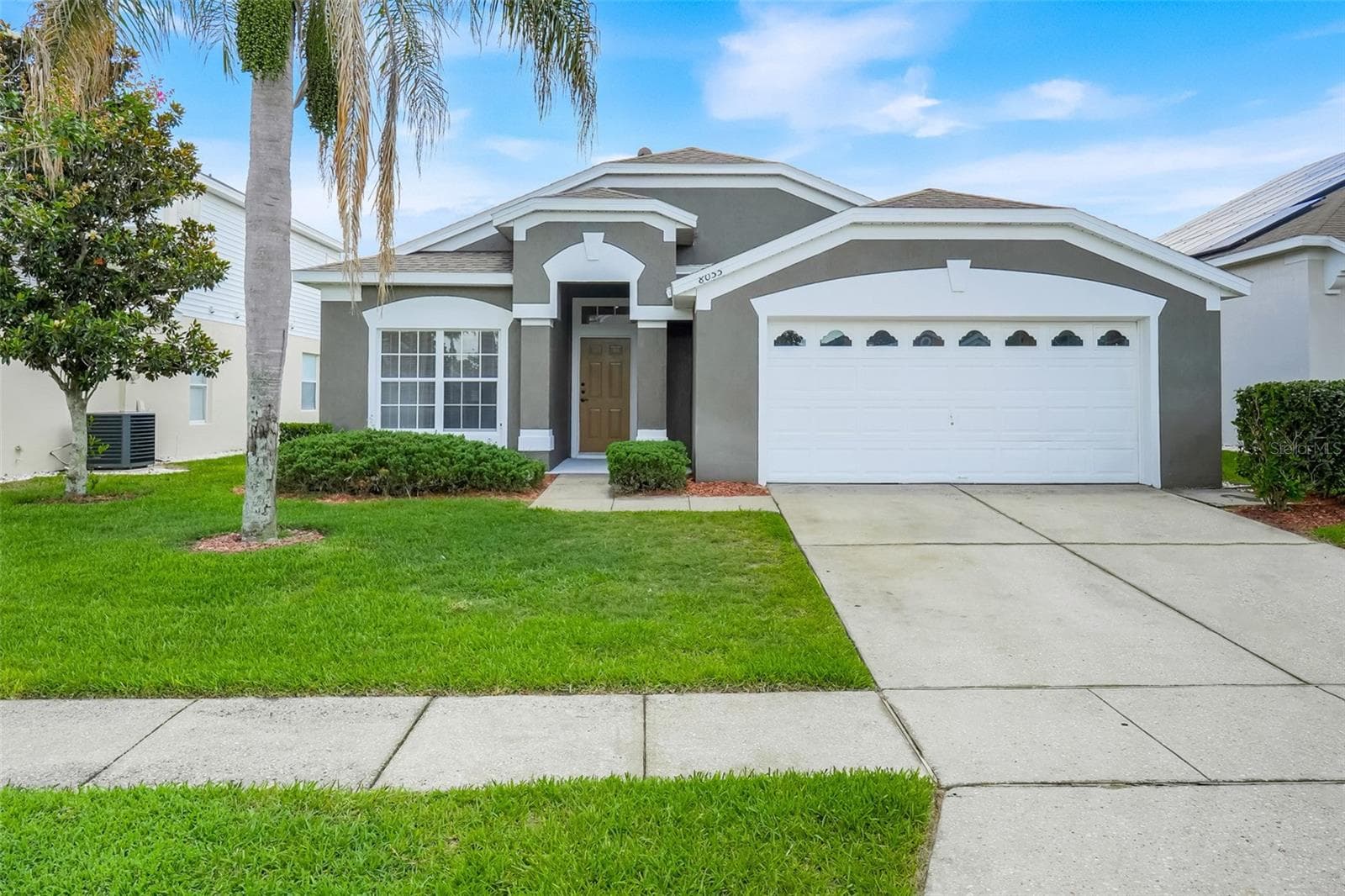 8055 KING PALM CIR