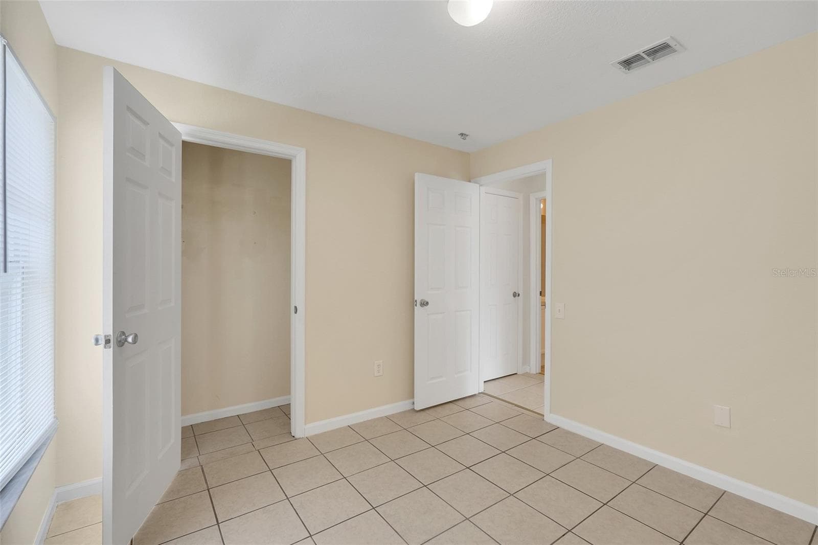 Single Family Residence at 8055 KING PALM CIR, KISSIMMEE, photo 19 of 50