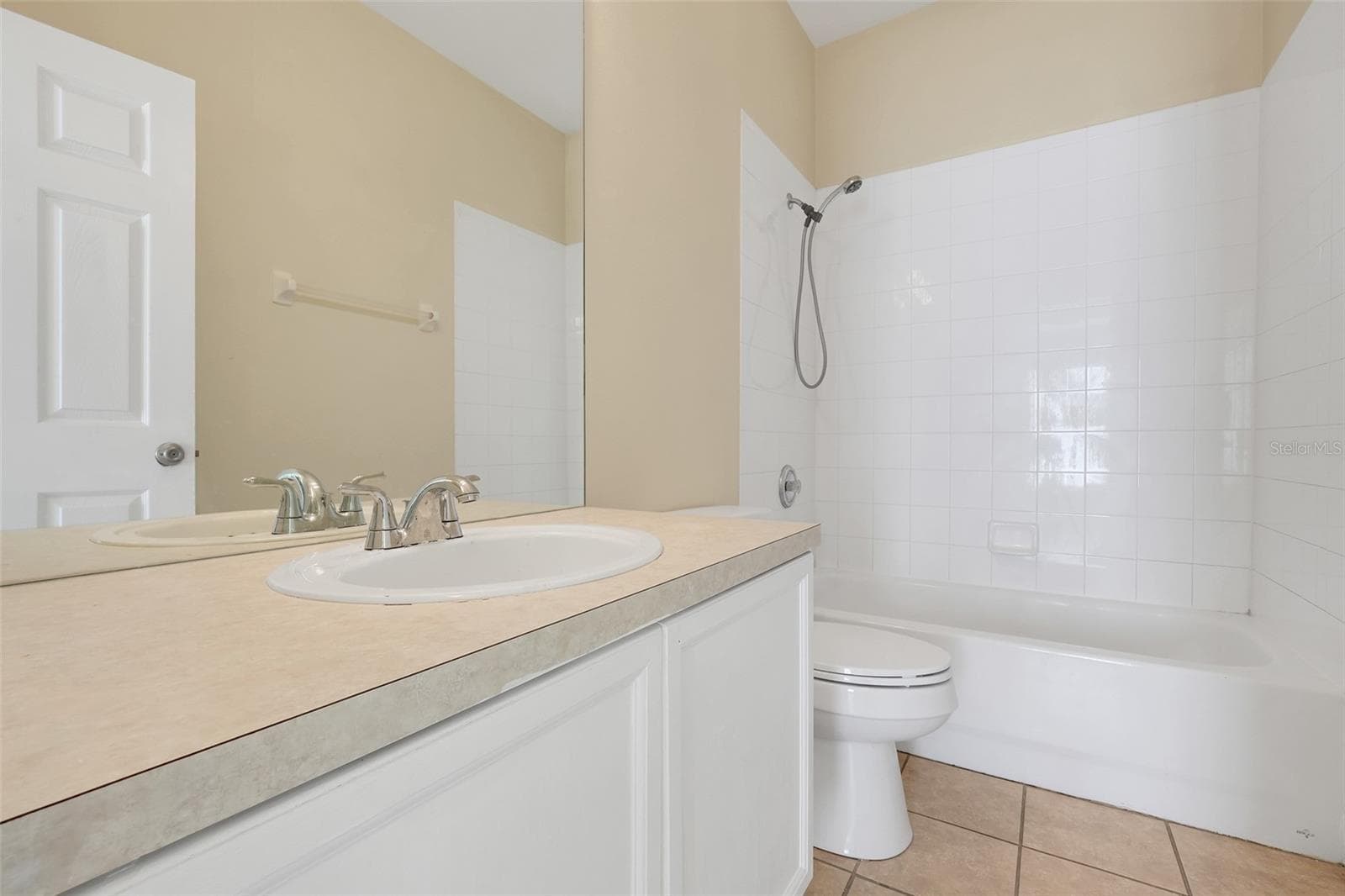 Single Family Residence at 8055 KING PALM CIR, KISSIMMEE, photo 21 of 50