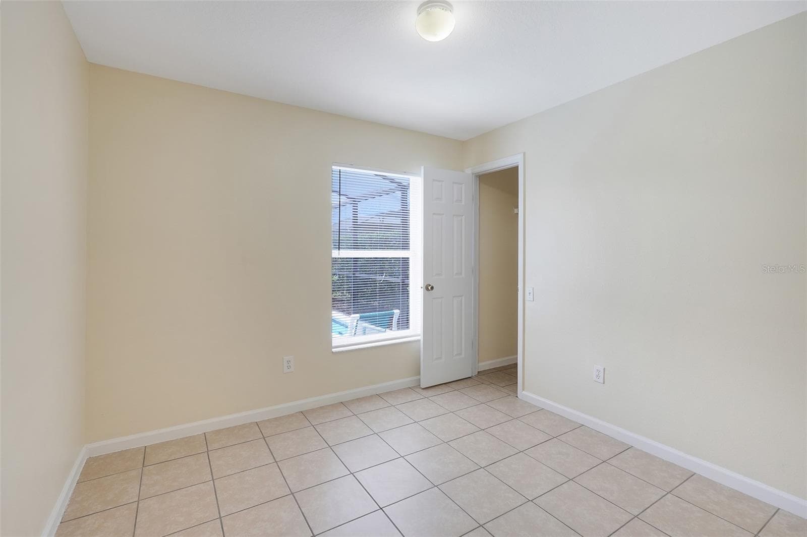 Single Family Residence at 8055 KING PALM CIR, KISSIMMEE, photo 22 of 50