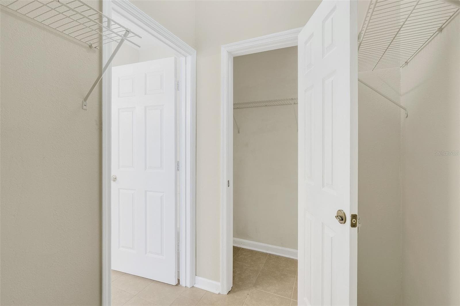 Single Family Residence at 8055 KING PALM CIR, KISSIMMEE, photo 24 of 50
