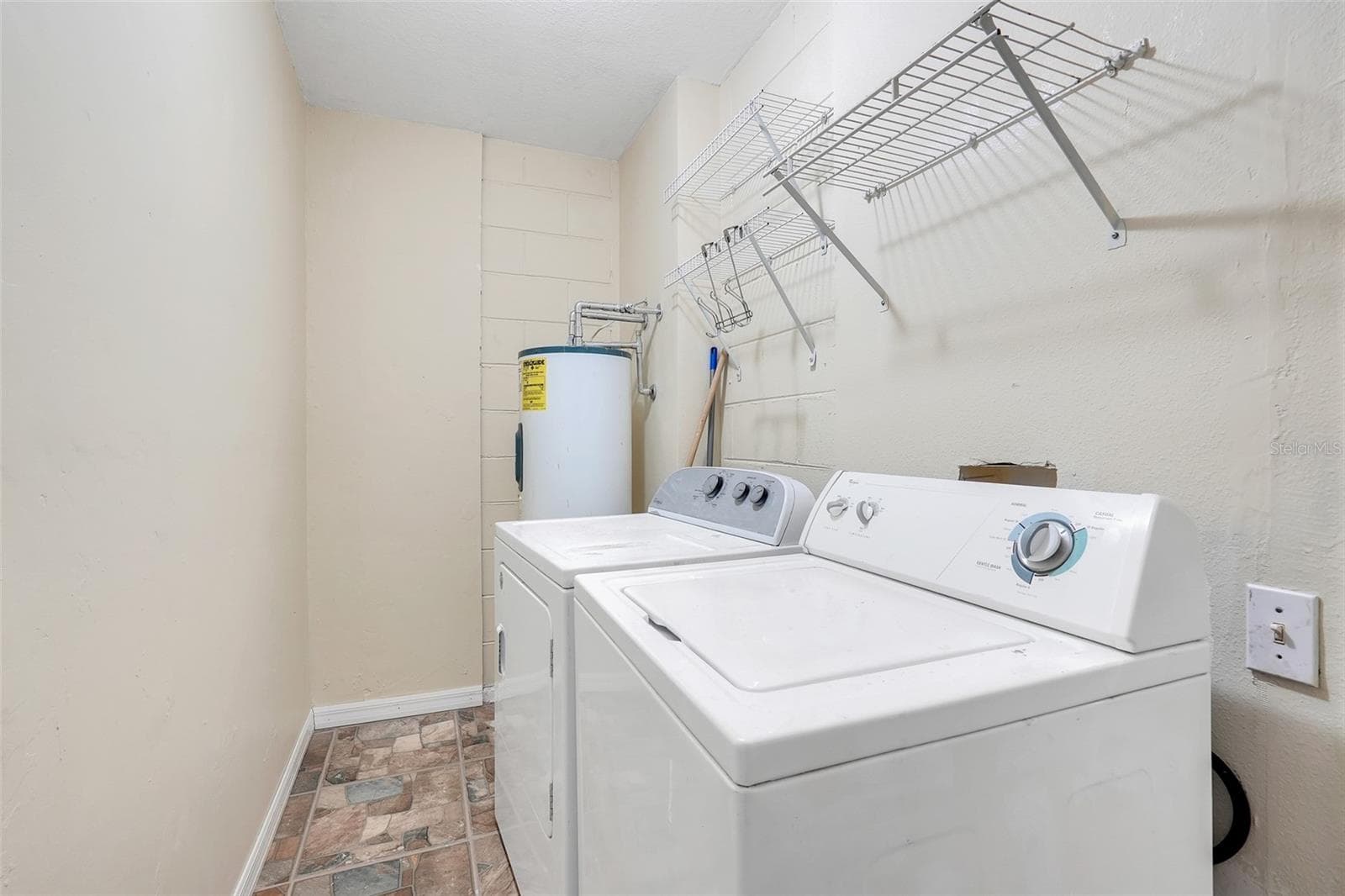Single Family Residence at 8055 KING PALM CIR, KISSIMMEE, photo 28 of 50