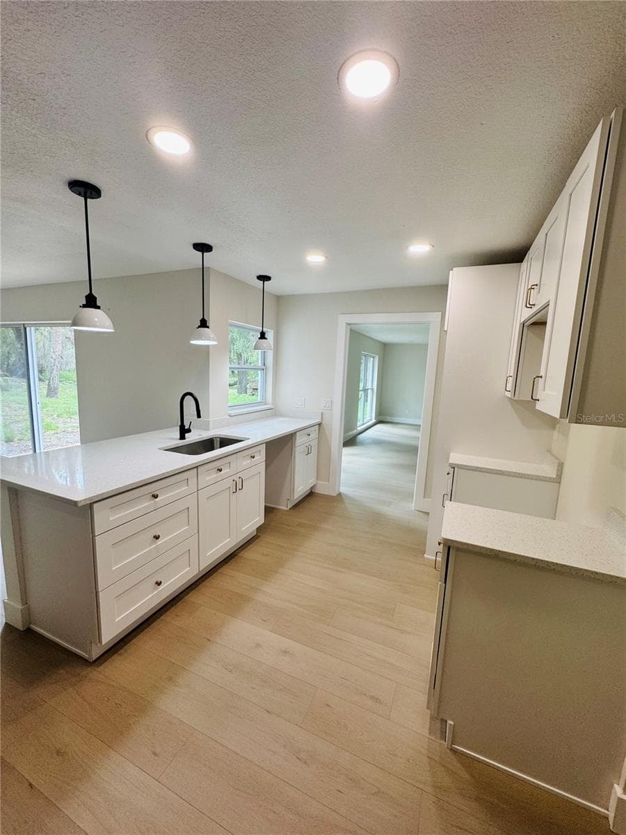 Single Family Residence at 4405 COCONUT COVE PL, VALRICO, photo 8 of 40
