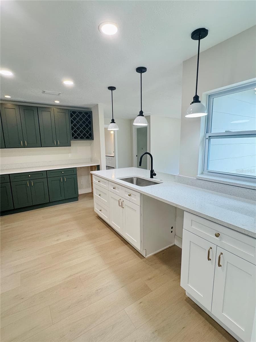 Single Family Residence at 4405 COCONUT COVE PL, VALRICO, photo 12 of 40