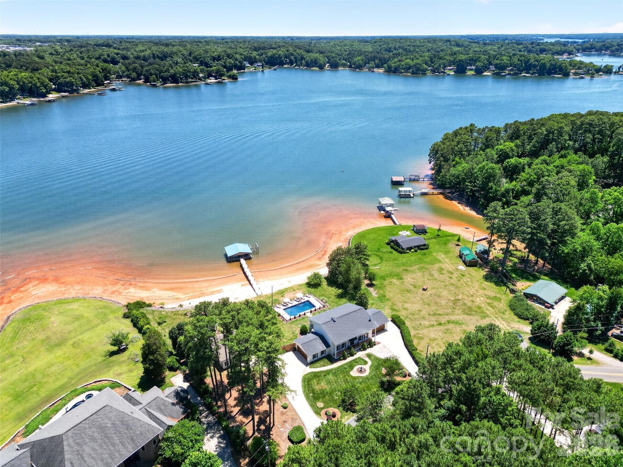 sandy beach w/ massive view of lake - Mooresville