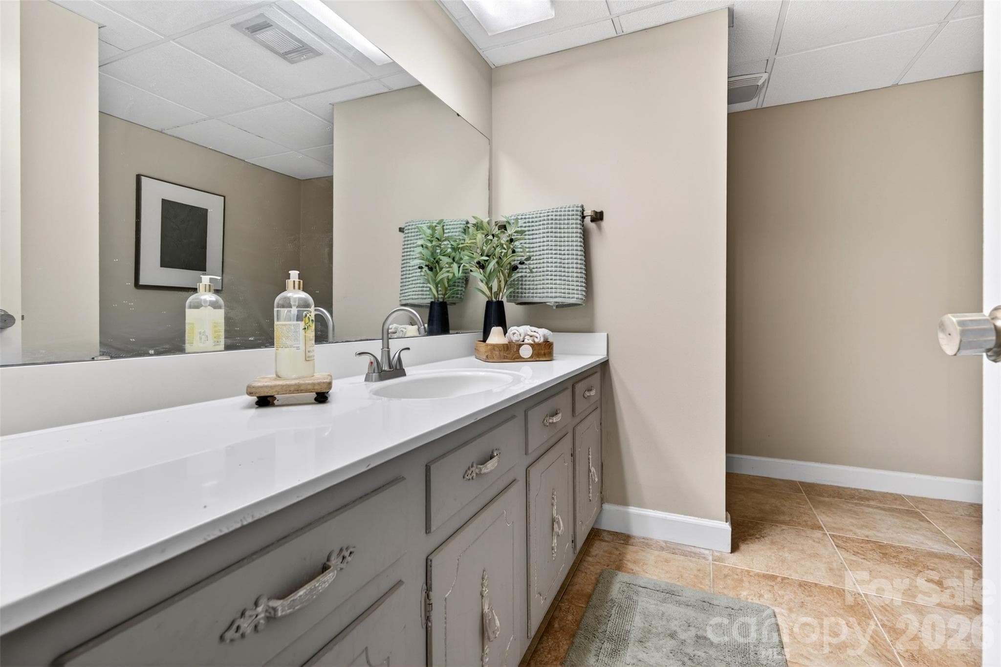 lower level full bath - 615 Kenway Loop, Mooresville