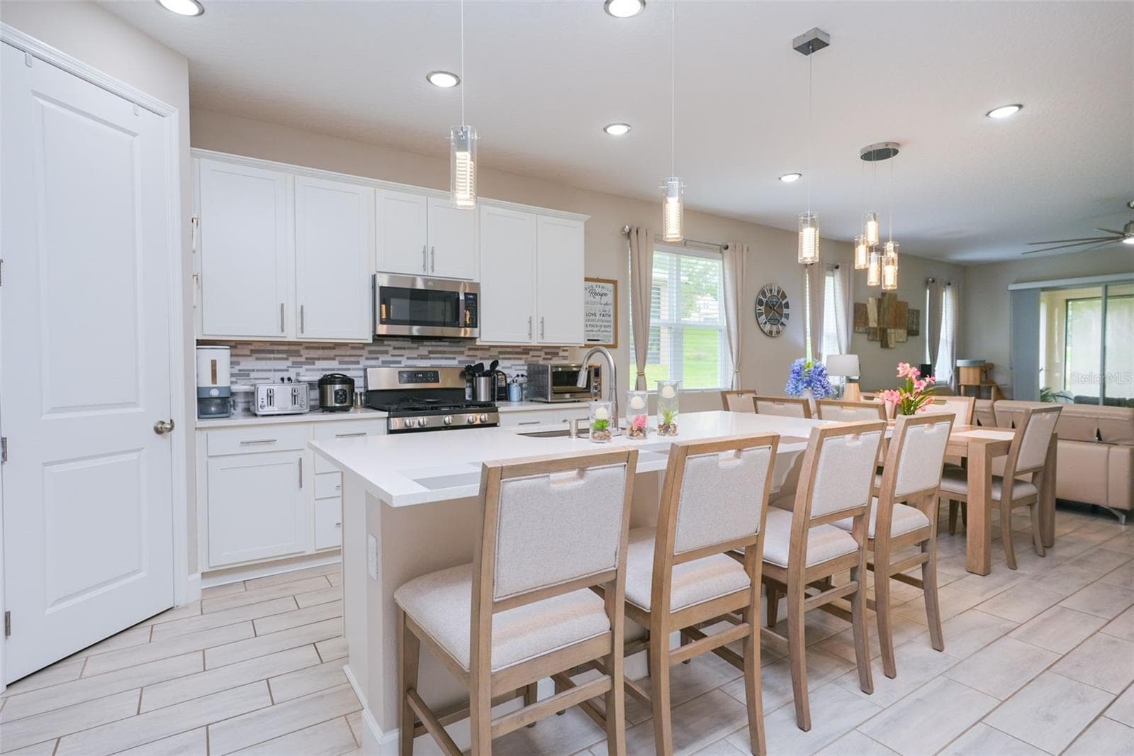 Single Family Residence at 2544 AUTUMN STREAM DR, LEESBURG, photo 11 of 53
