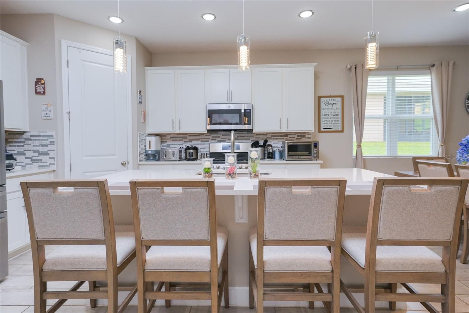 Single Family Residence at 2544 AUTUMN STREAM DR, LEESBURG, photo 12 of 53