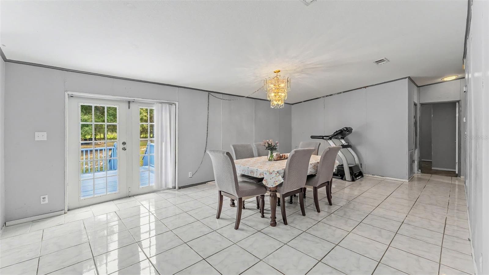 Manufactured Home at 4736 WALNUT CIR S, LAKELAND, photo 13 of 41