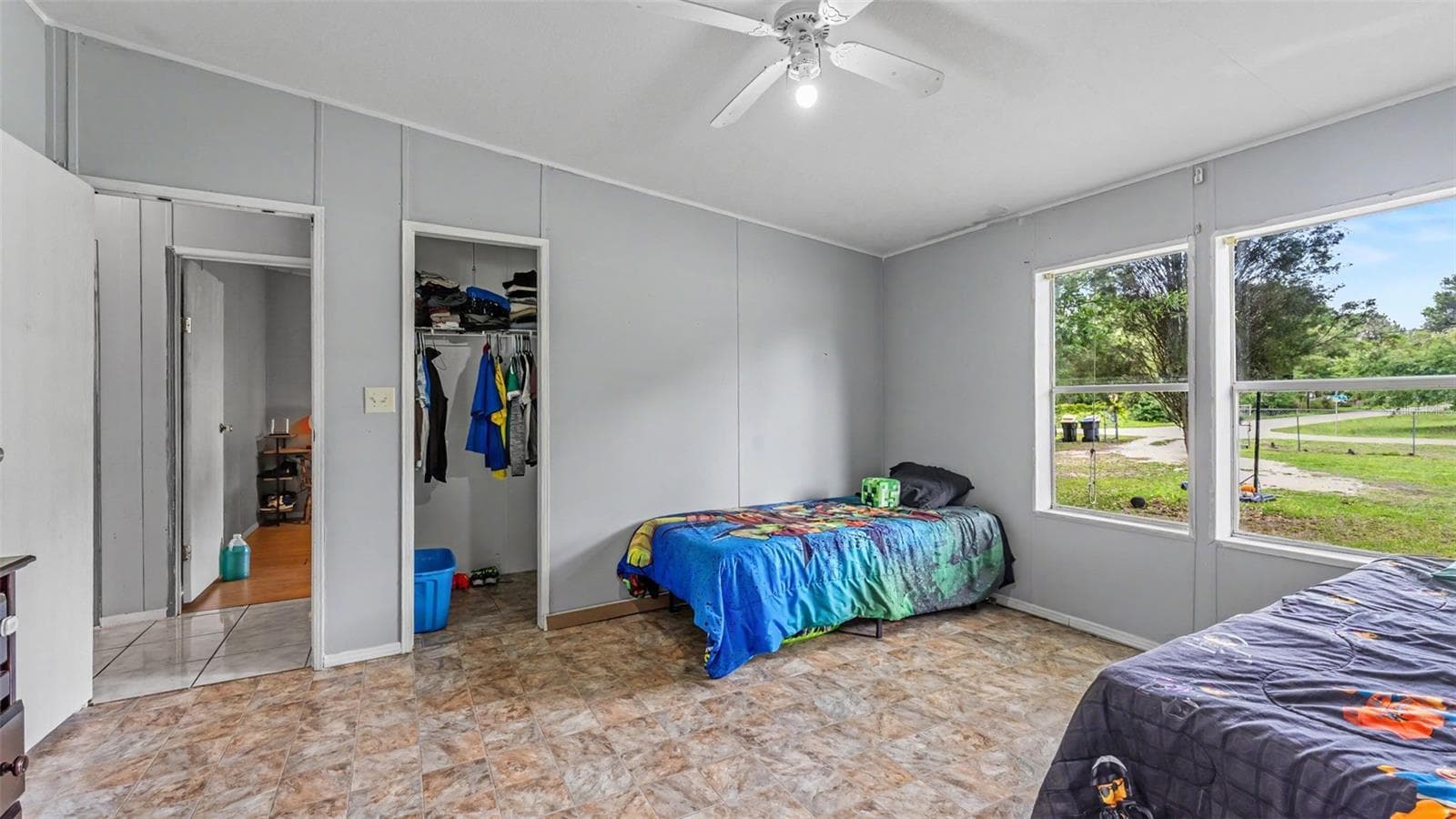 Manufactured Home at 4736 WALNUT CIR S, LAKELAND, photo 30 of 41