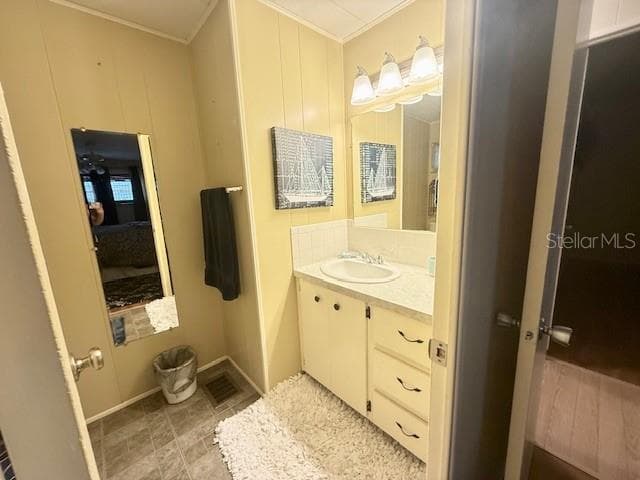 SECOND BATH - 184 INDEPENDENCE AVE #8, PALM HARBOR