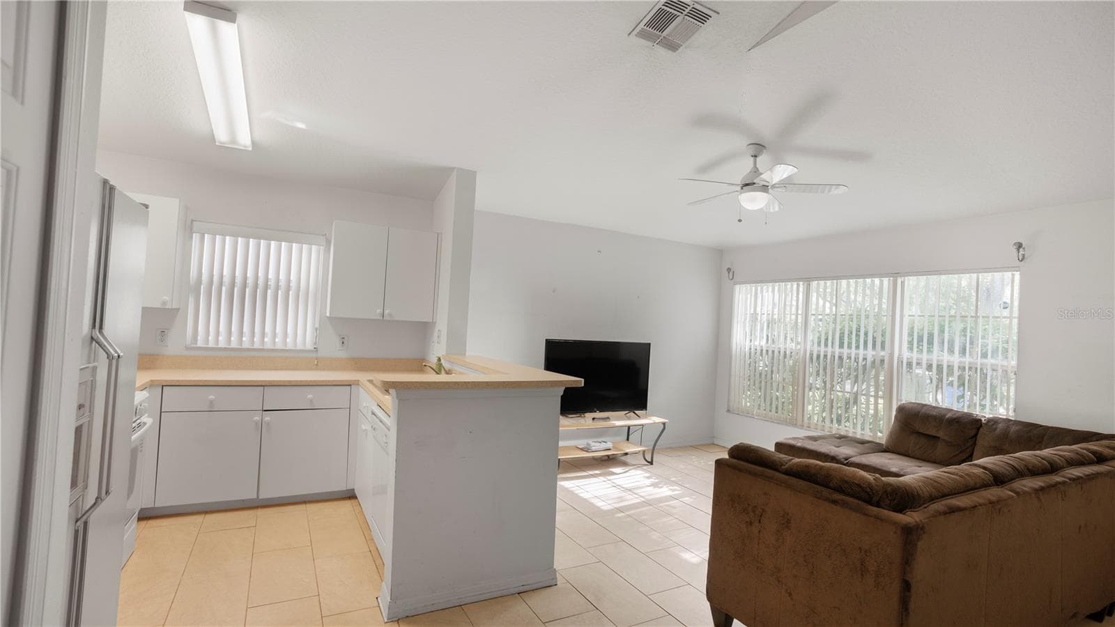 Single Family Residence at 15120 DEER MEADOW DR, LUTZ, photo 8 of 30