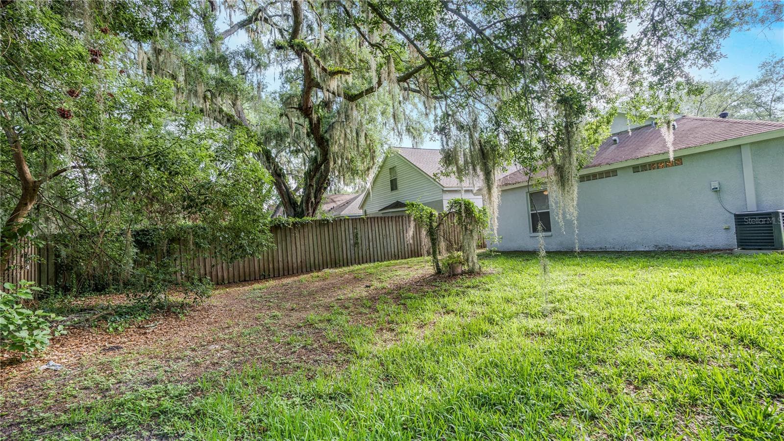 Single Family Residence at 15120 DEER MEADOW DR, LUTZ, photo 24 of 30