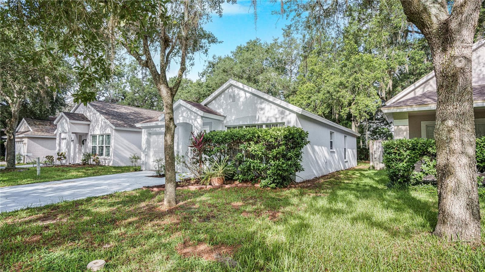 Single Family Residence at 15120 DEER MEADOW DR, LUTZ, photo 28 of 30