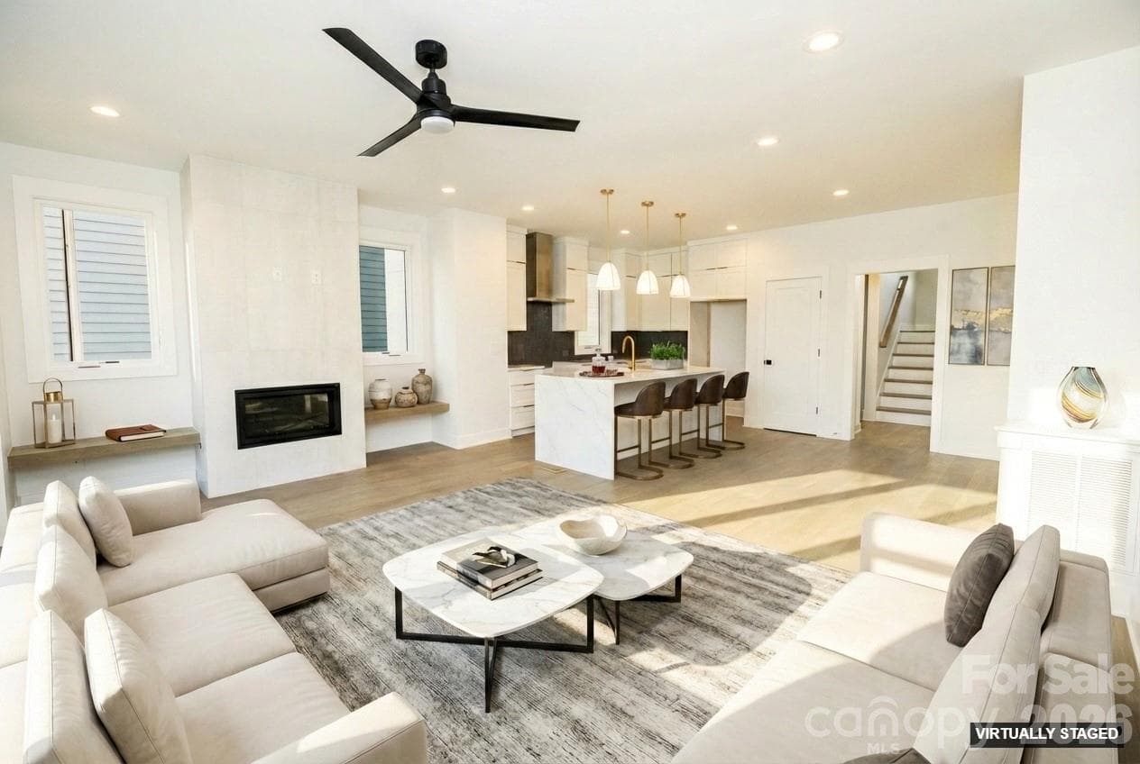 Single Family Residence at Raleigh, photo 2 of 35