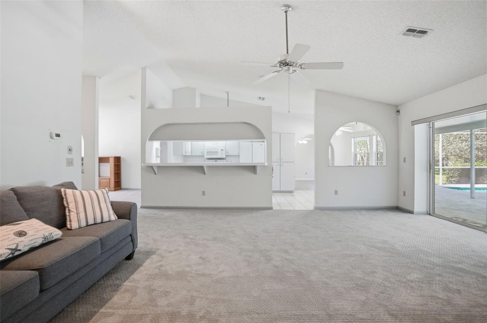 Single Family Residence at 18451 WINDING OAKS BLVD, HUDSON, photo 7 of 62