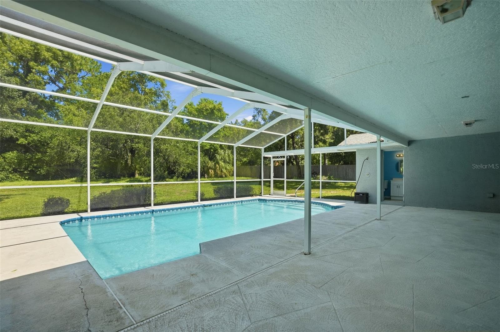 Single Family Residence at 18451 WINDING OAKS BLVD, HUDSON, photo 4 of 62