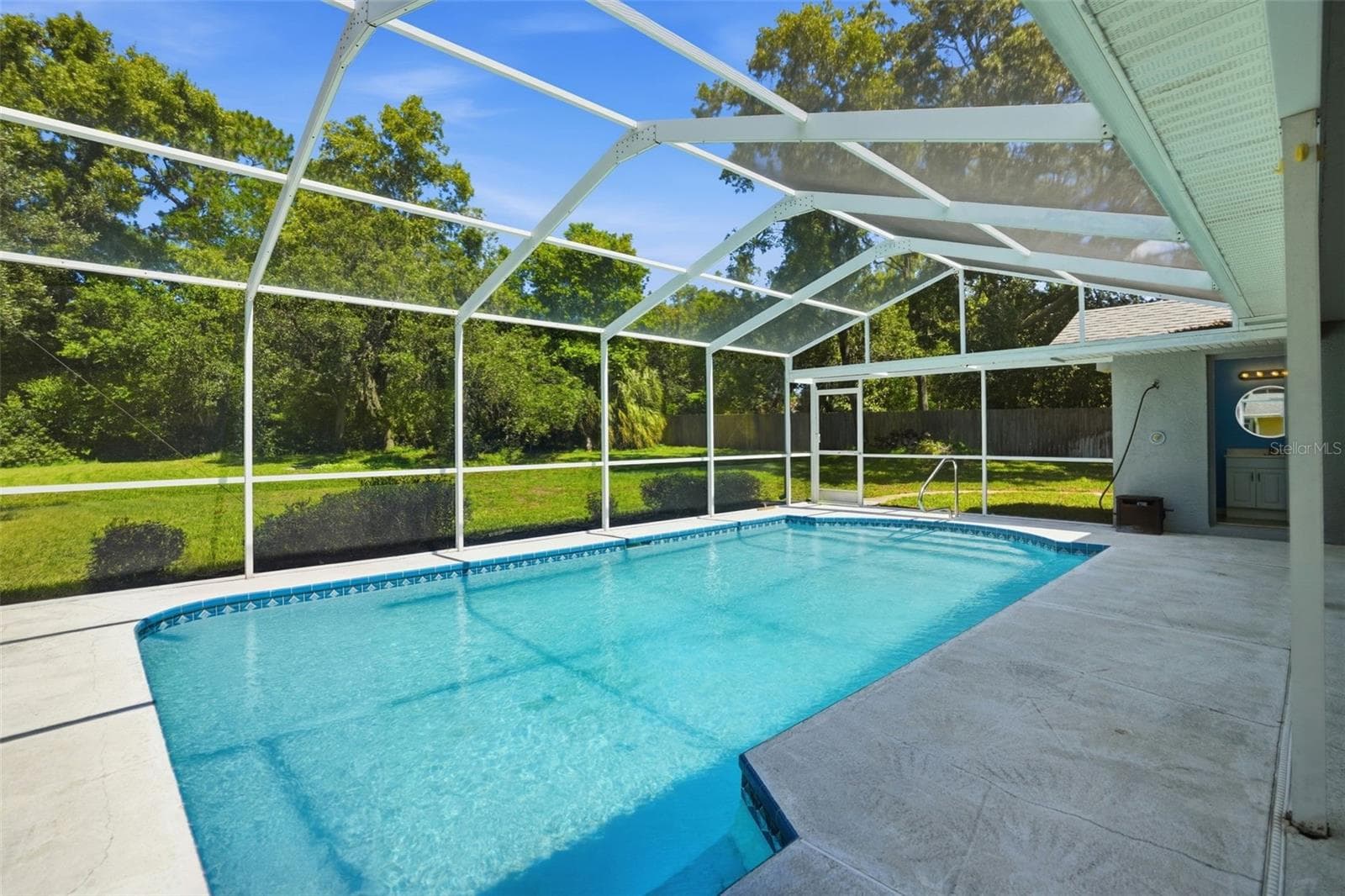 Single Family Residence at 18451 WINDING OAKS BLVD, HUDSON, photo 38 of 62