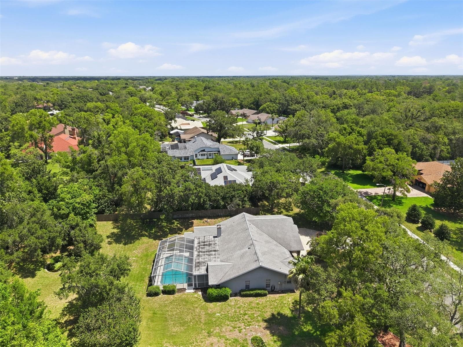 Single Family Residence at 18451 WINDING OAKS BLVD, HUDSON, photo 3 of 62