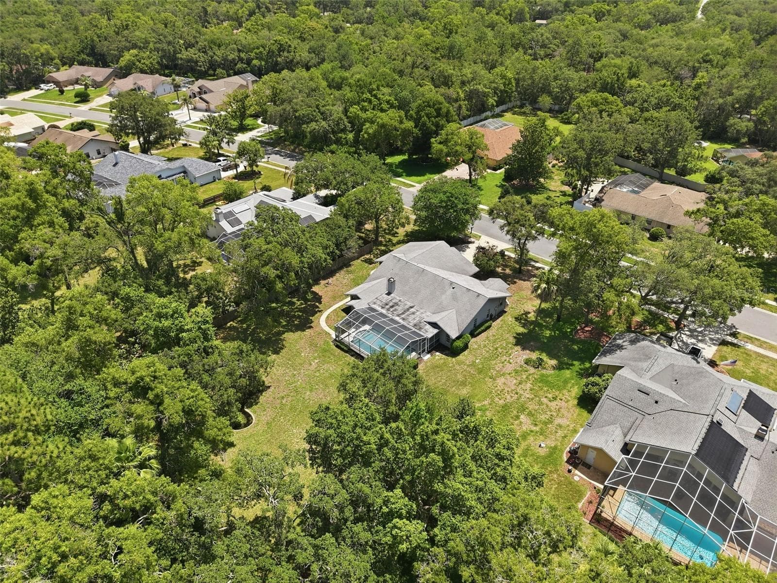 Single Family Residence at 18451 WINDING OAKS BLVD, HUDSON, photo 46 of 62